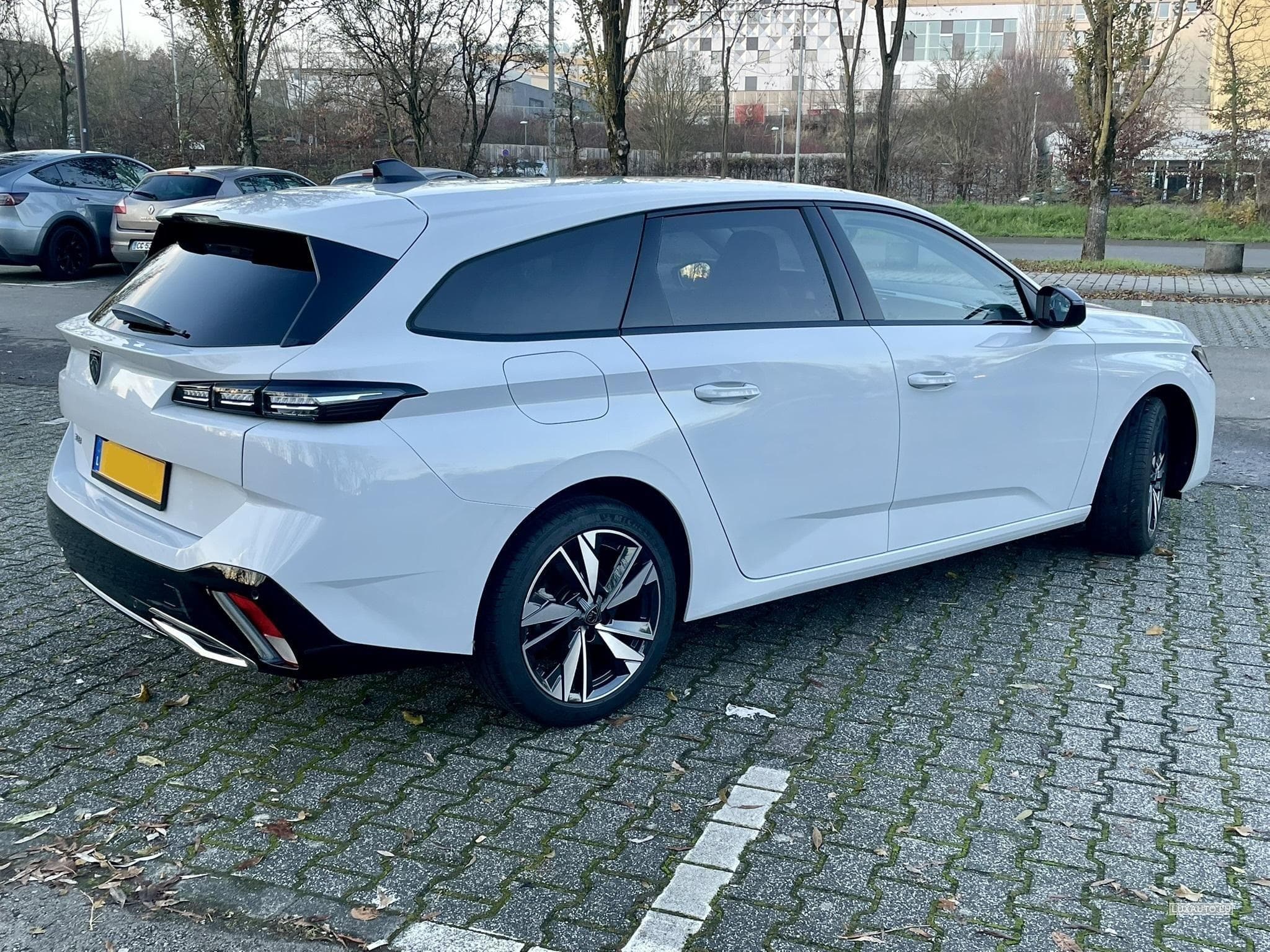 Peugeot 308 Allure (2024) - Foto 5