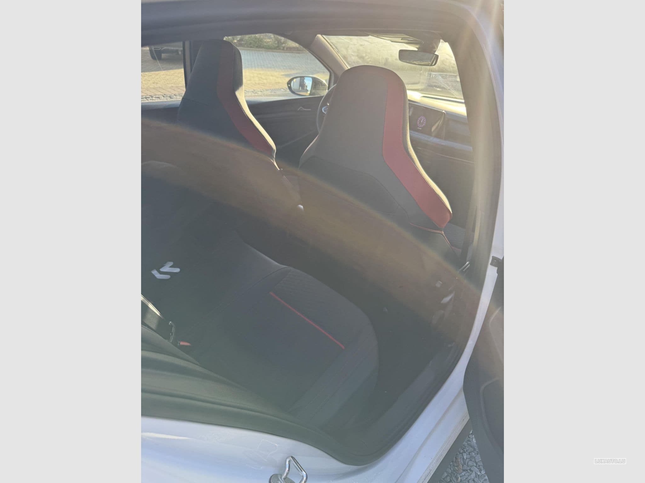 VW Golf GTI Clubsport (2024) - Foto 6