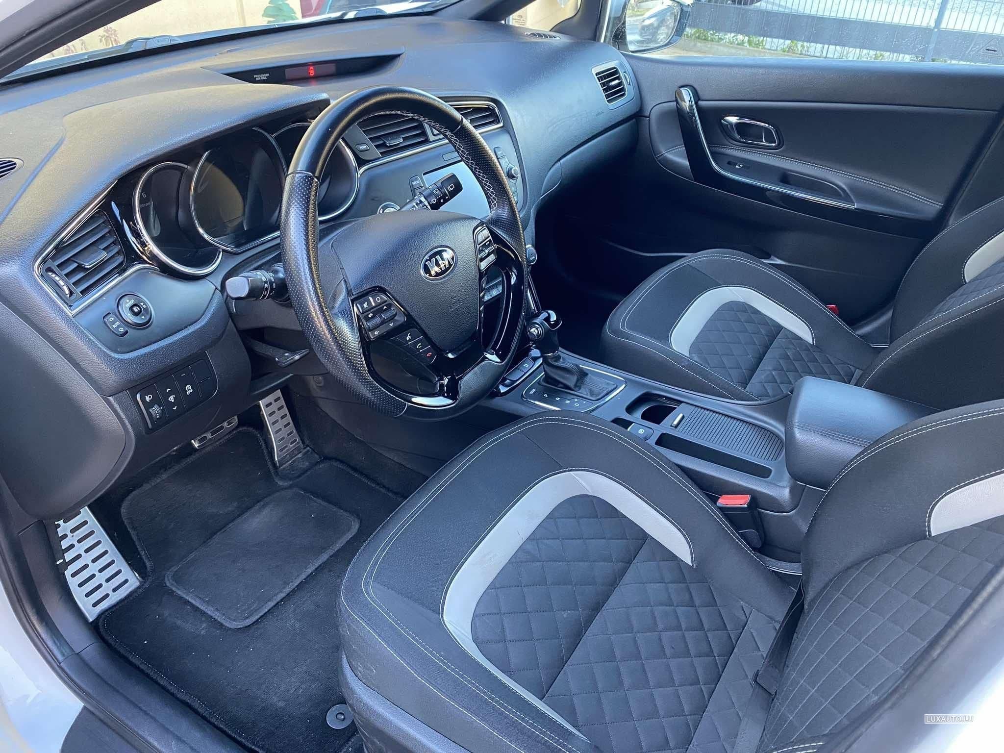 Kia Ceed Sw (2017) - Foto 9