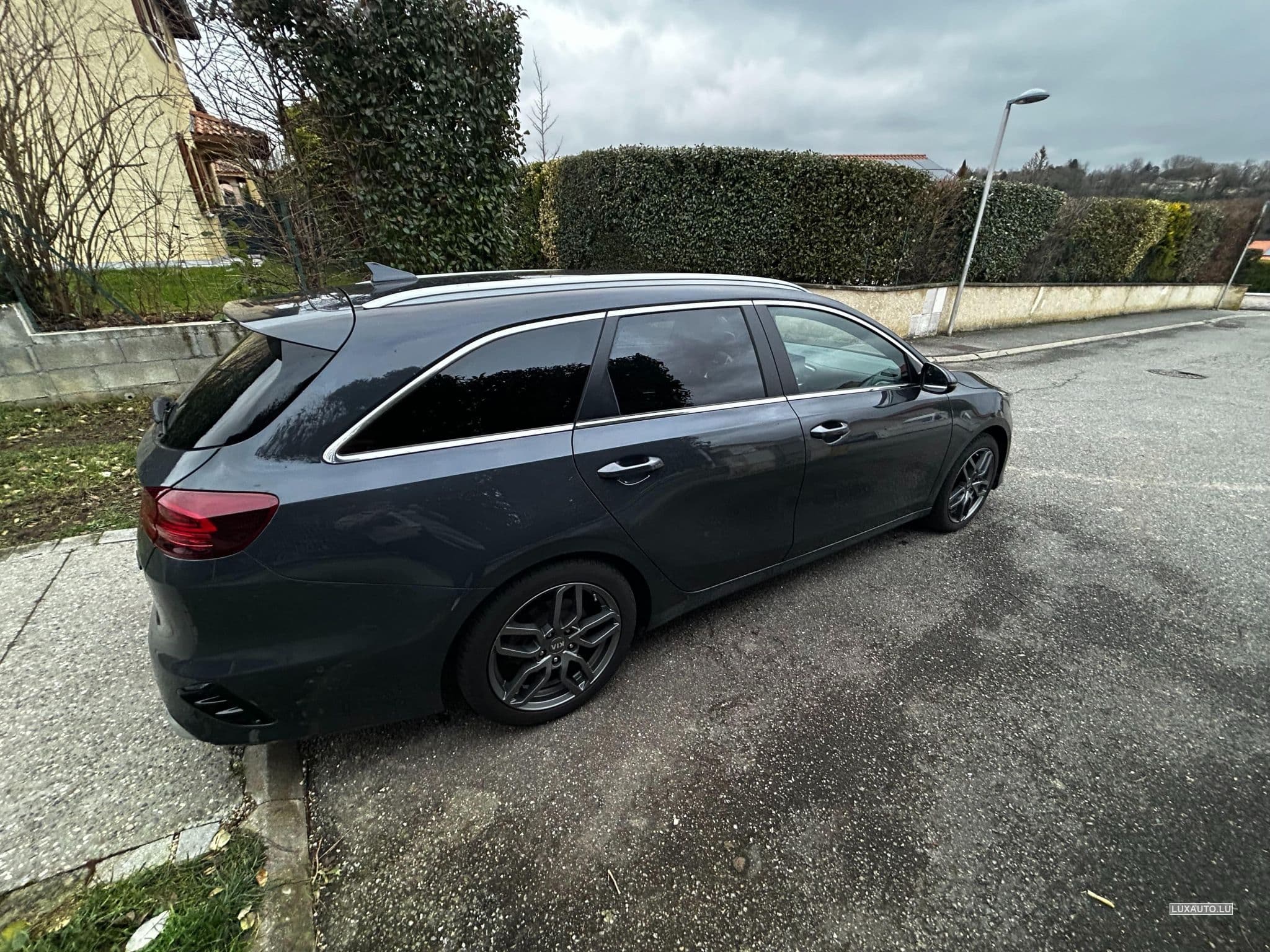 Kia Ceed Sw GT Line 1.5T 160 DCT (2023) - Foto 4