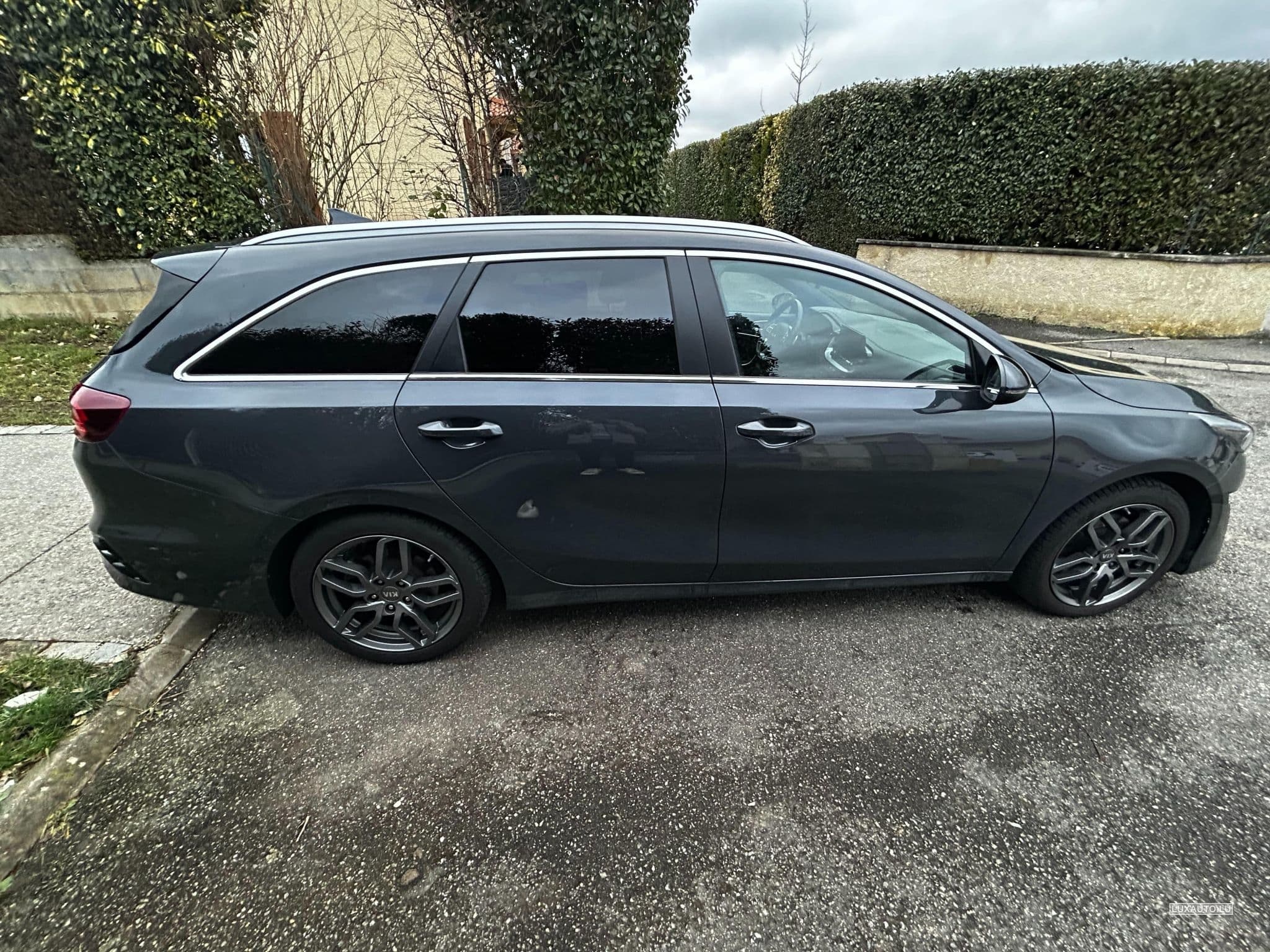 Kia Ceed Sw GT Line 1.5T 160 DCT (2023) - Foto 5