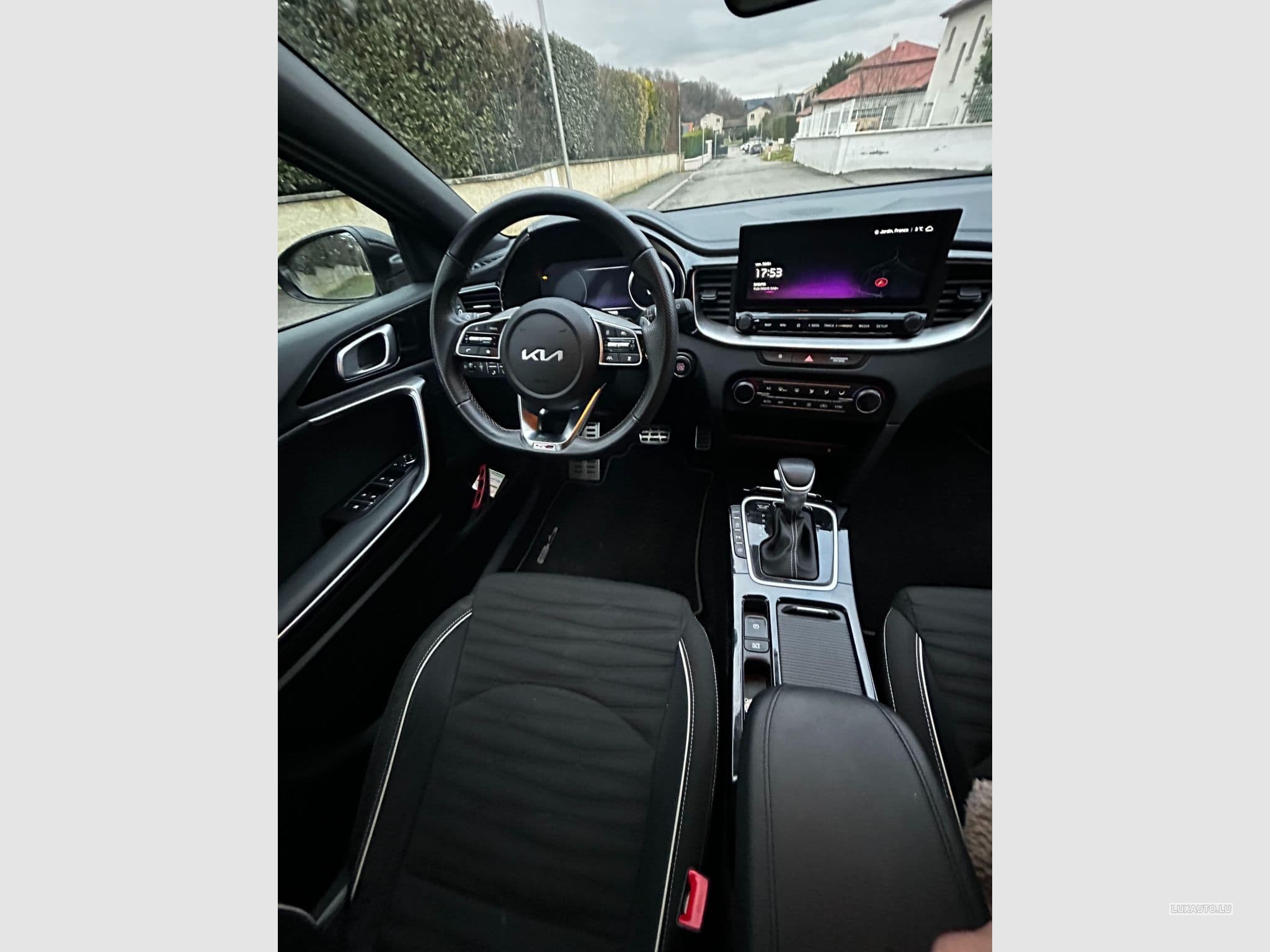 Kia Ceed Sw GT Line 1.5T 160 DCT (2023) - Foto 8