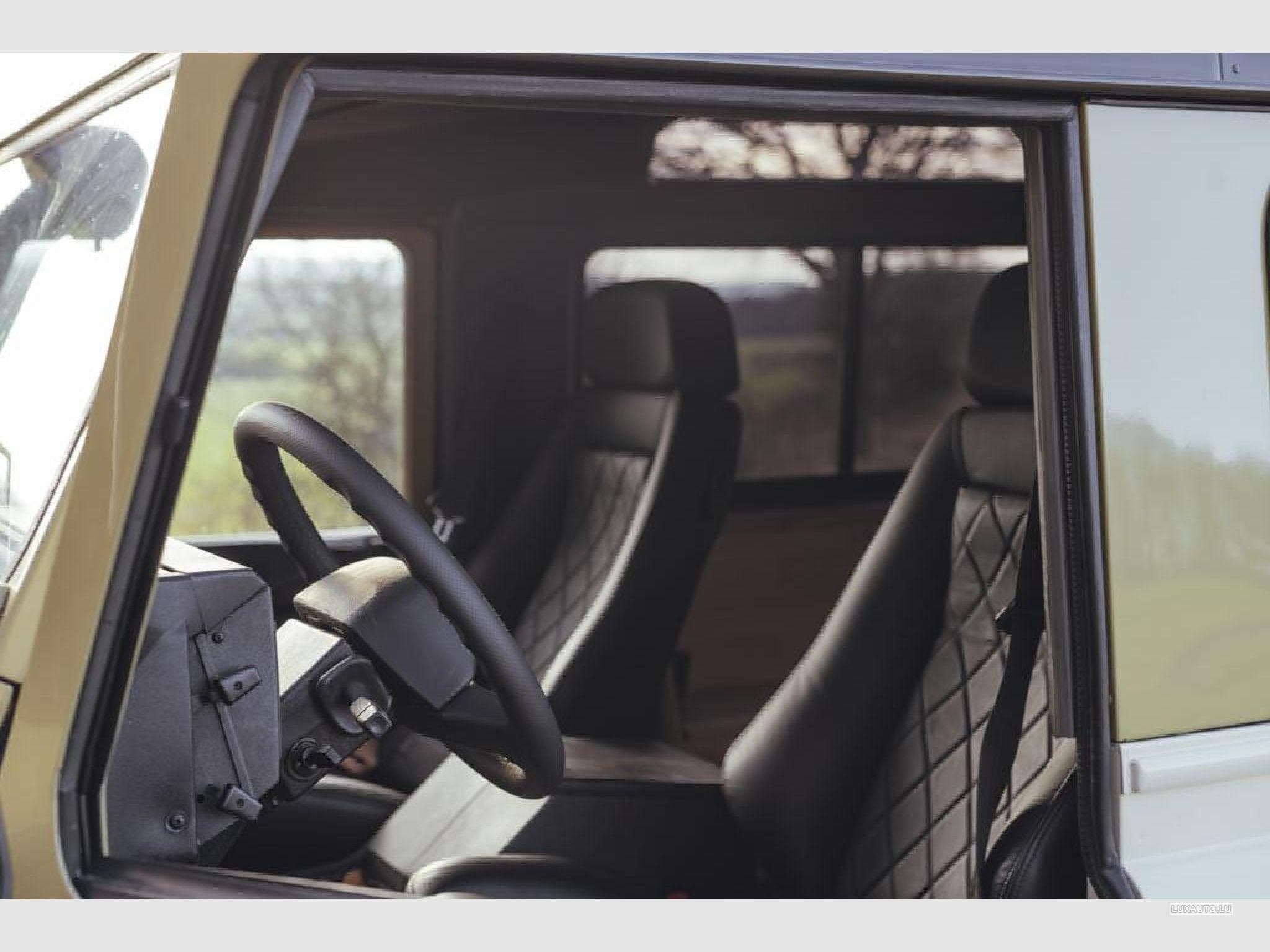 Land-Rover Defender (2006) - Foto 11