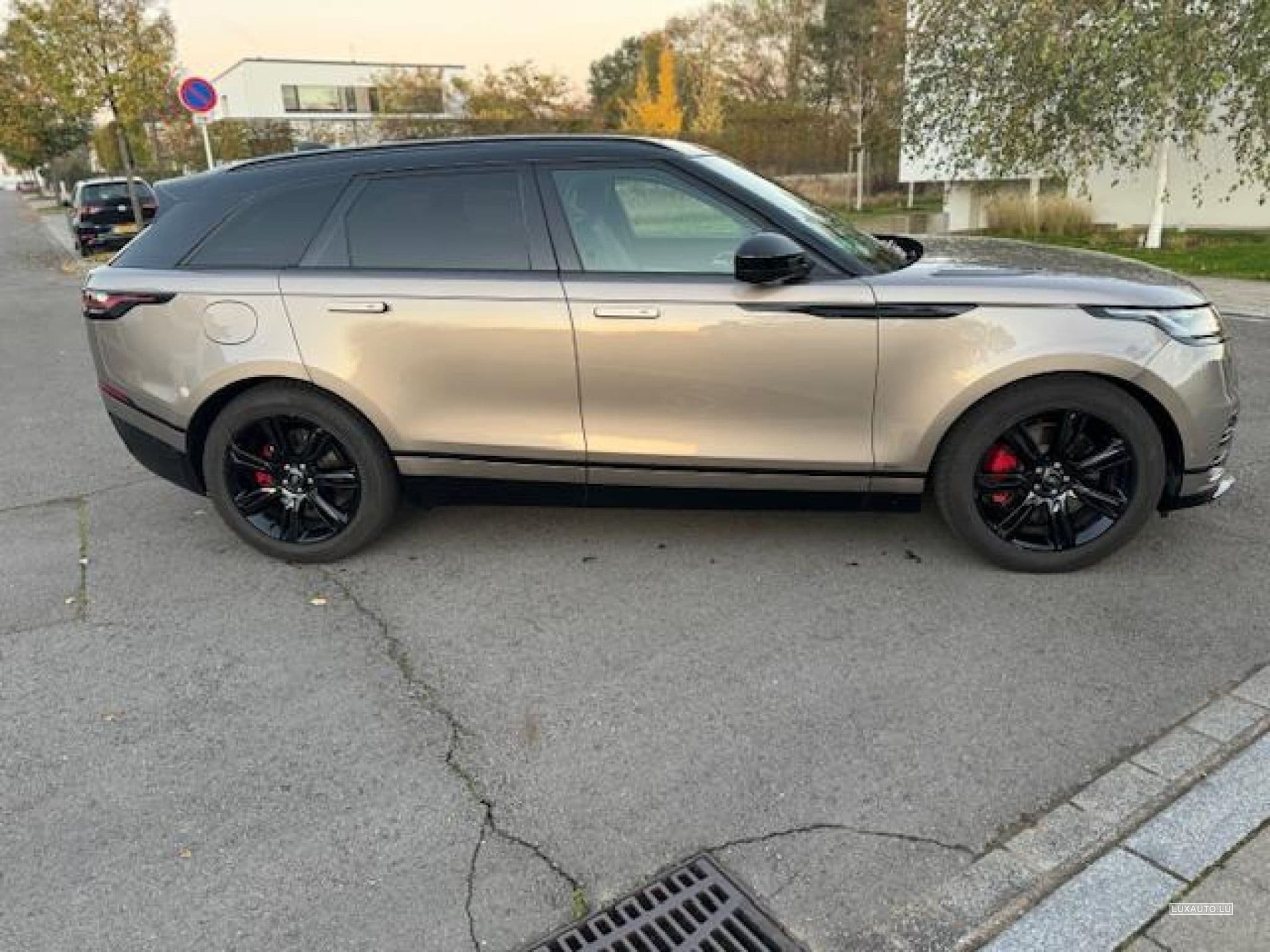 Land-Rover Range Rover Velar R-Dynamic (2021) - Foto 2