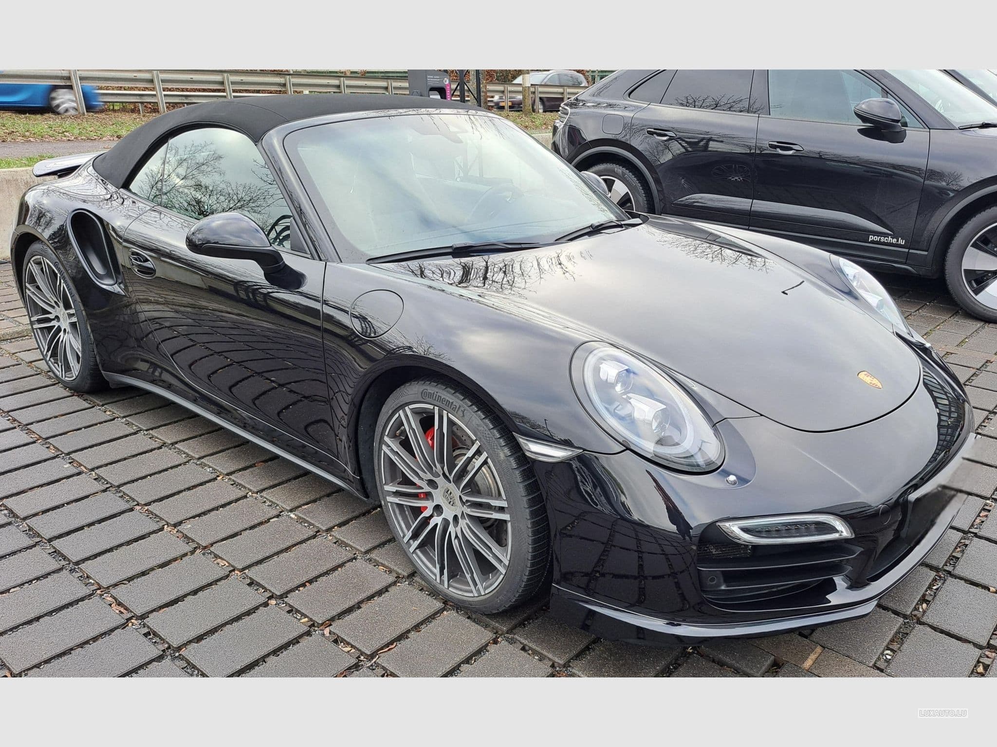 Porsche 911 991.1 Turbo Cabriolet (2015) - Photo 2