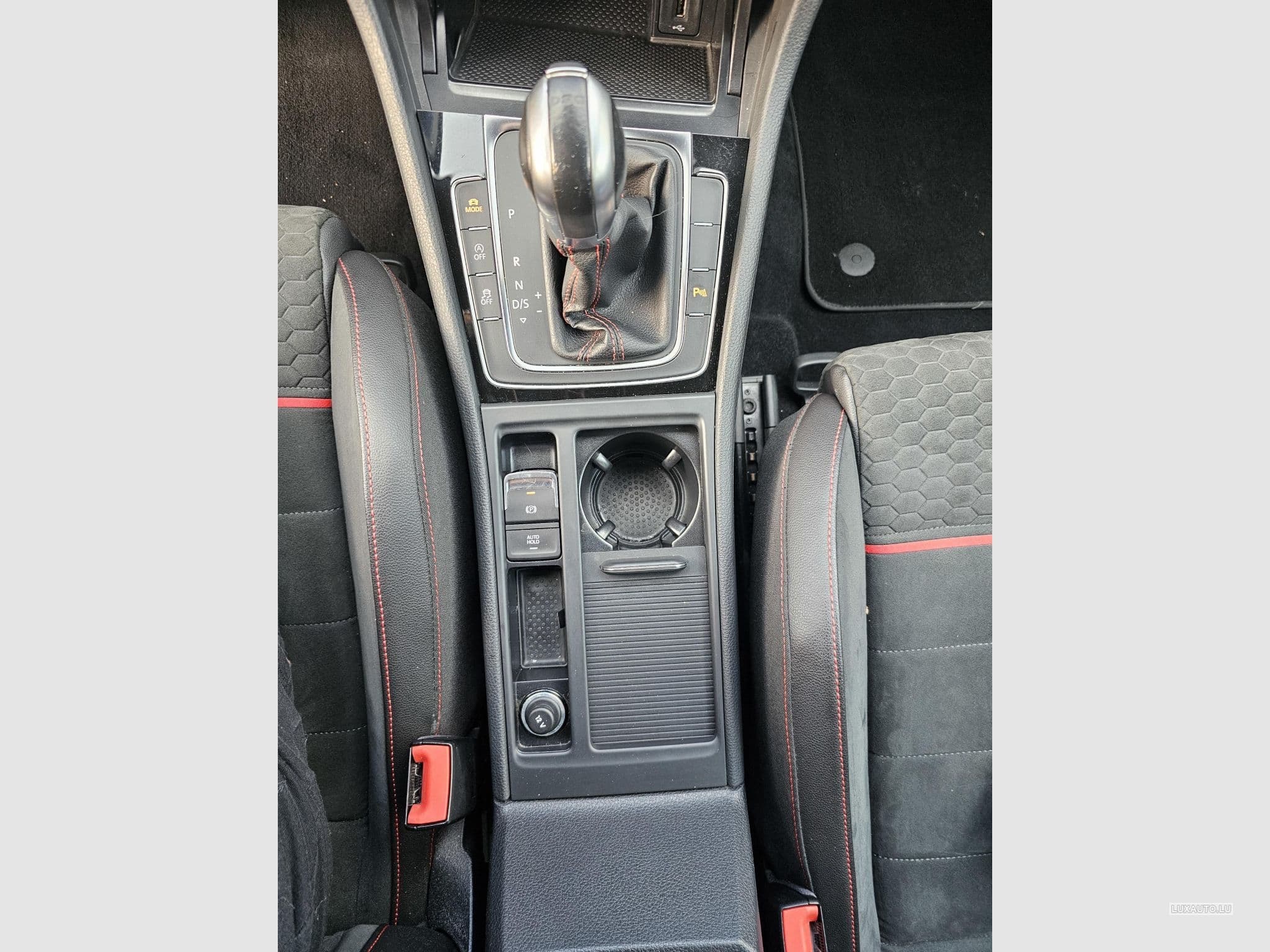 VW Golf GTI Performance (2018) - Foto 3