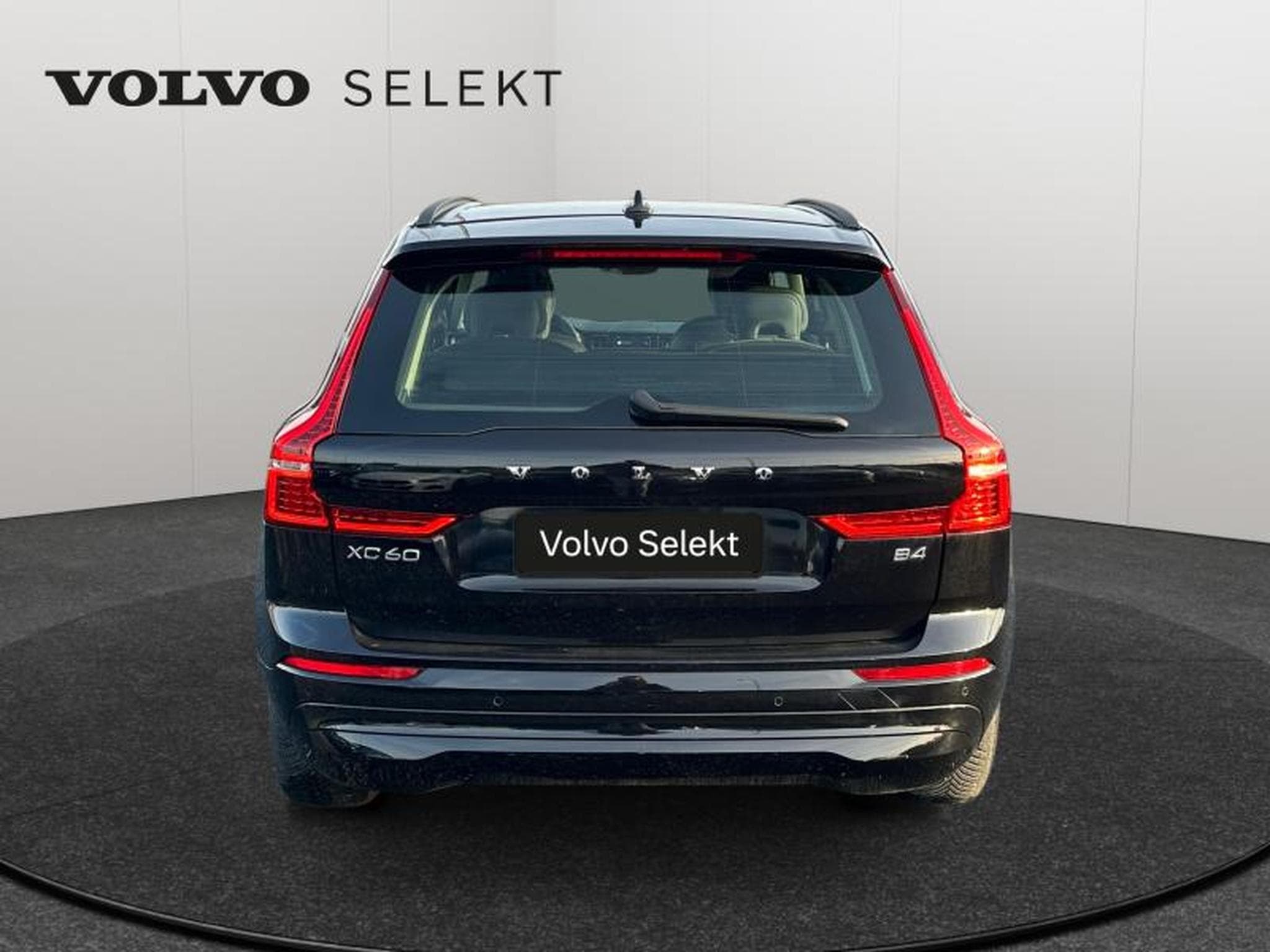 Volvo XC60 B4 Core / Diesel (2023) - Foto 5