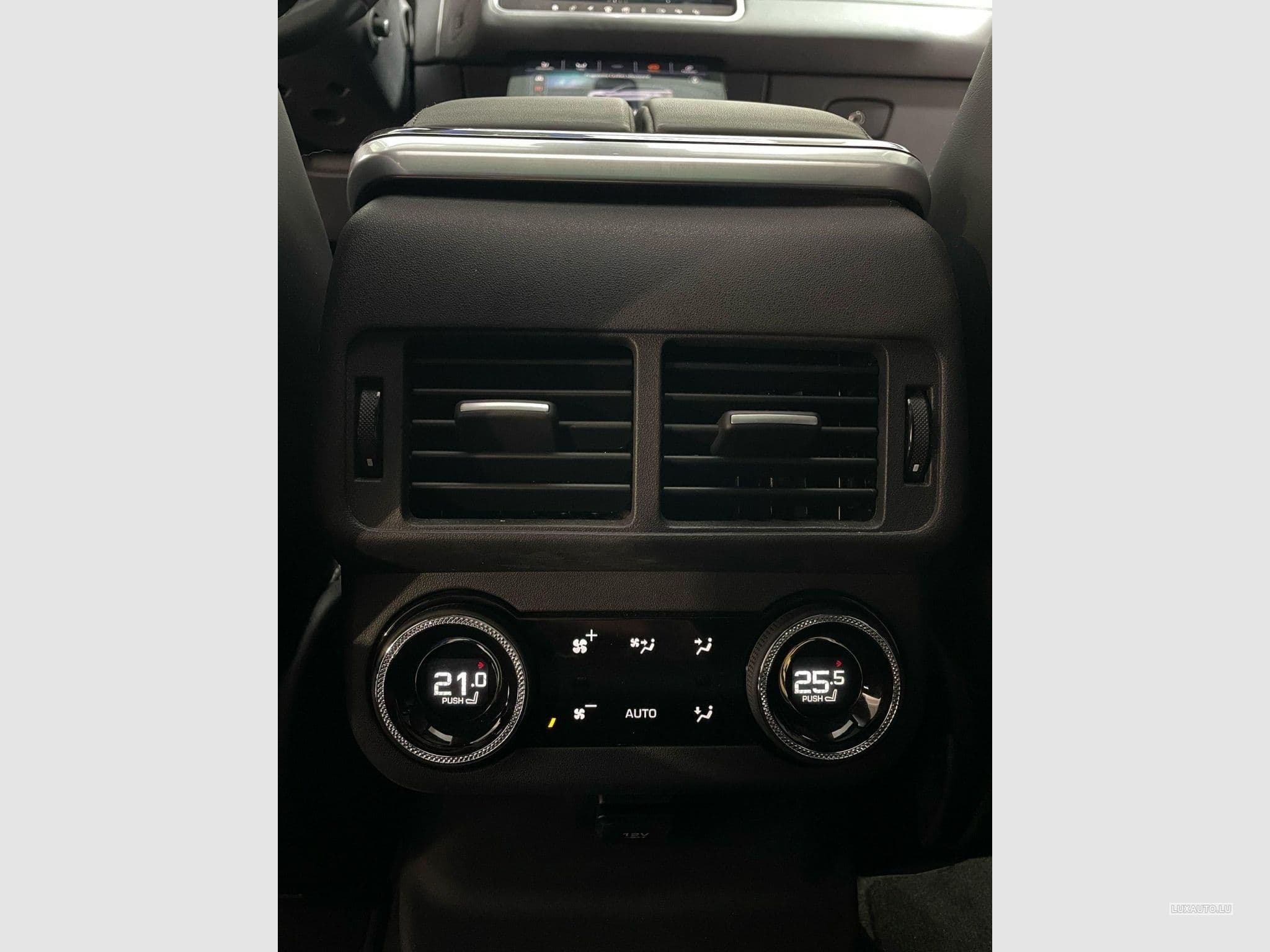 Land-Rover Range Rover Velar SVR (2020) - Foto 10