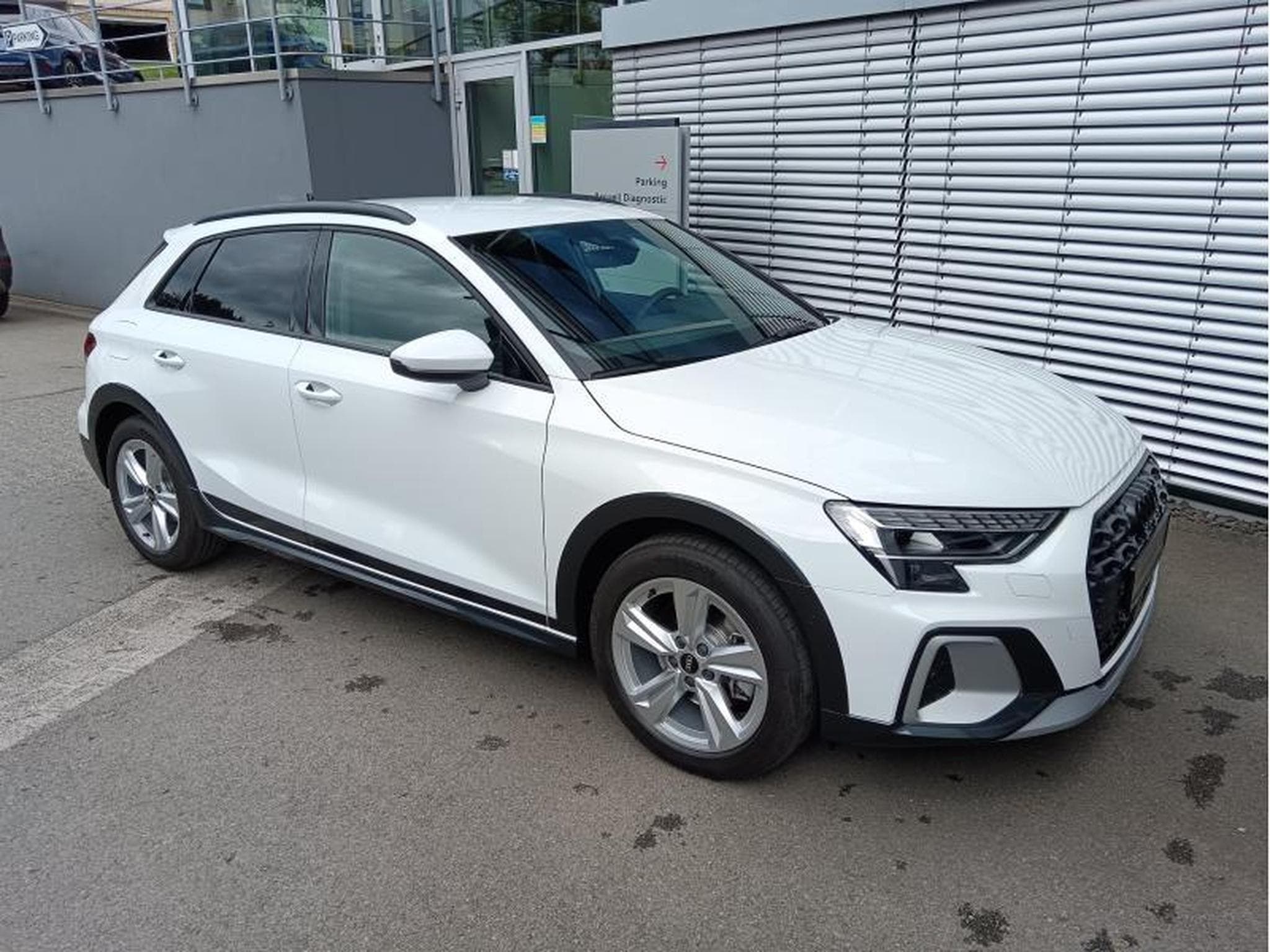 Audi A3 Allstreet 35 TFSI s-tronic (2025) - Photo 5