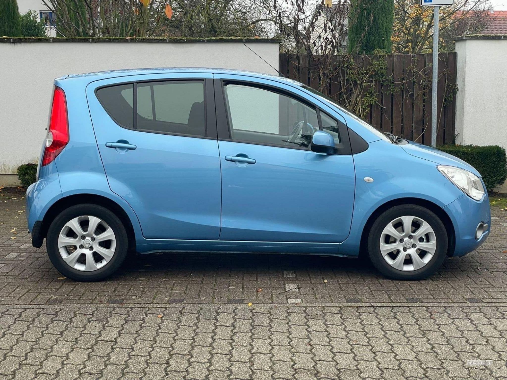 Opel Agila (2009) - Foto 3