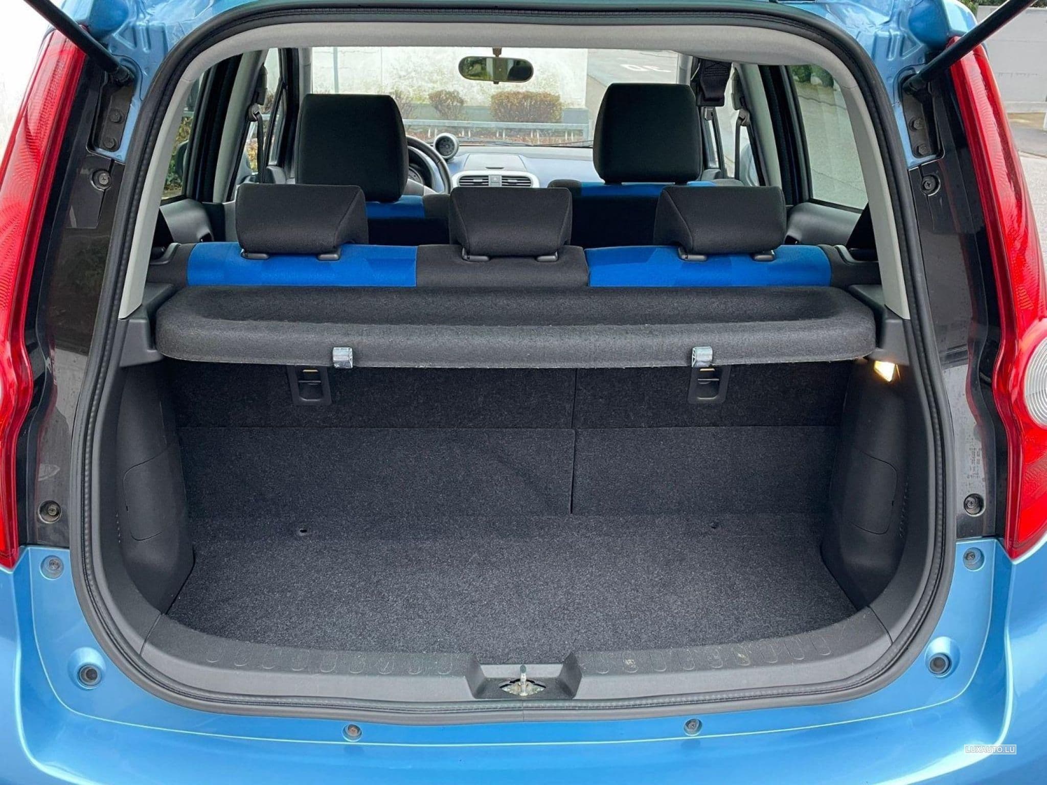 Opel Agila (2009) - Foto 8