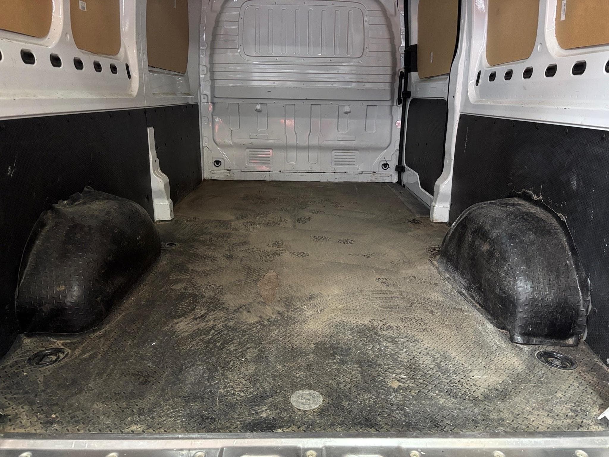 Maxus eDeliver 2.0 L3H2 (2022) - Photo 11