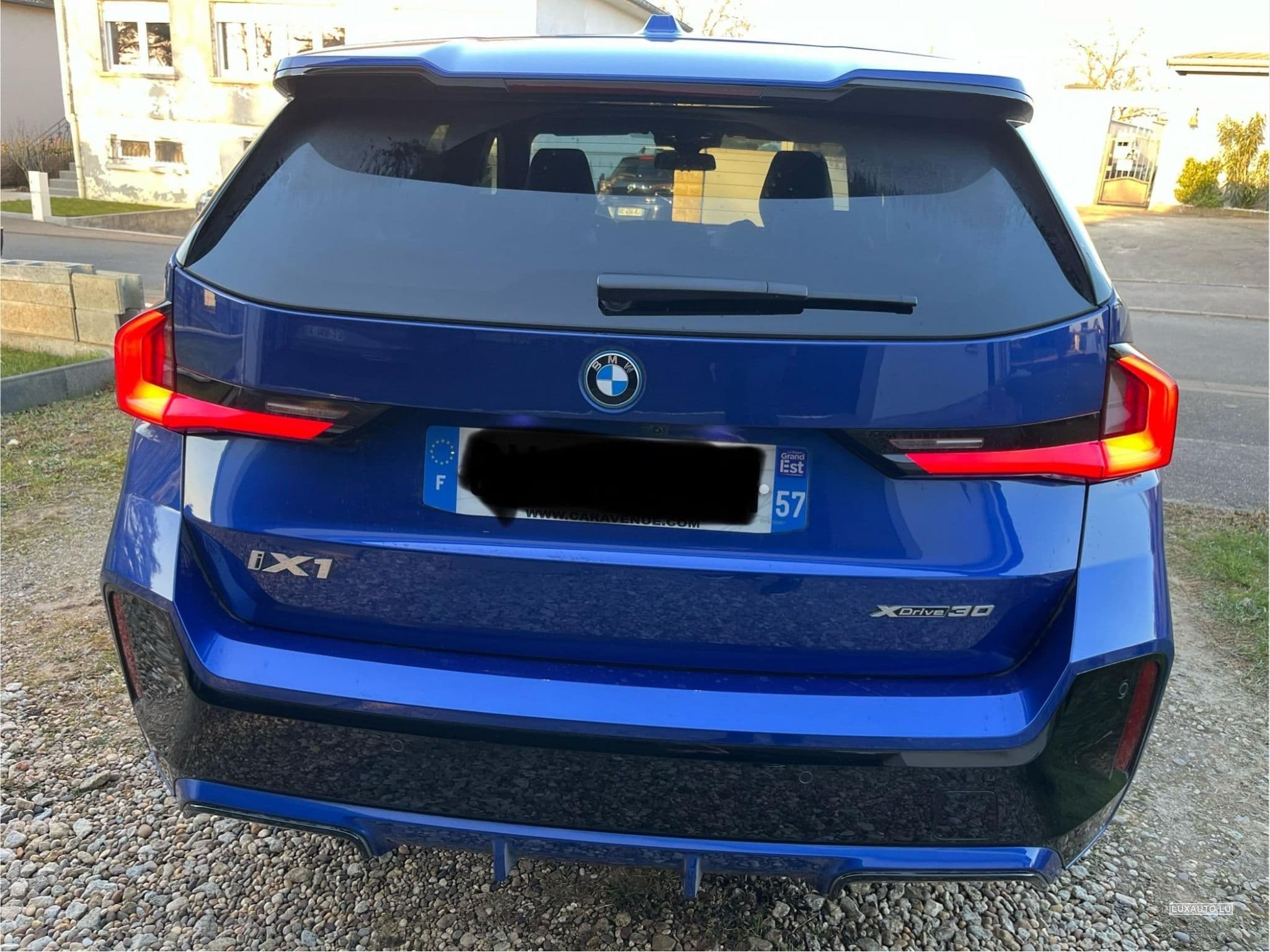 BMW iX1 Sport M (2024) - Photo 10