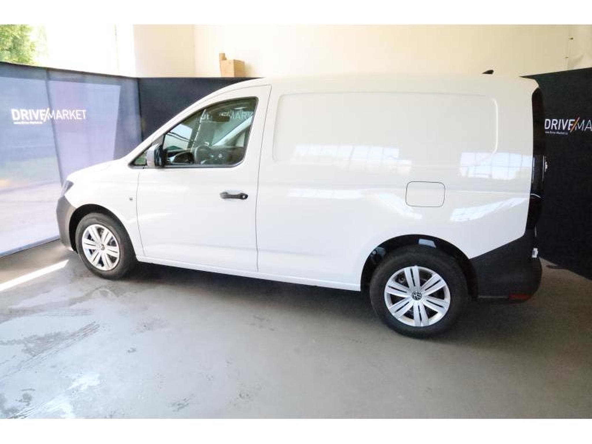 VW Caddy V Fourgon (2025) - Photo 15