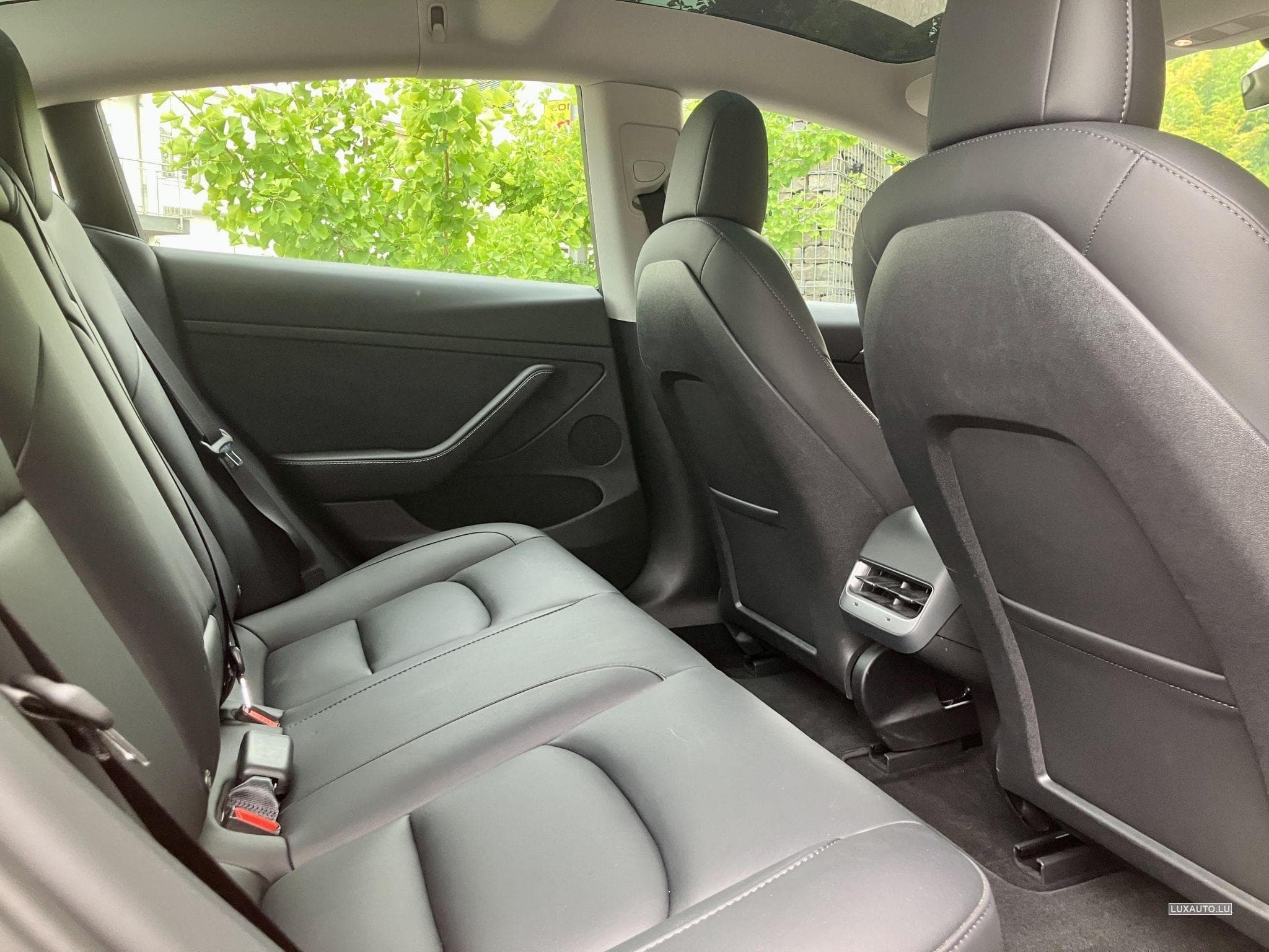 Tesla Model 3 (2023) - Foto 8