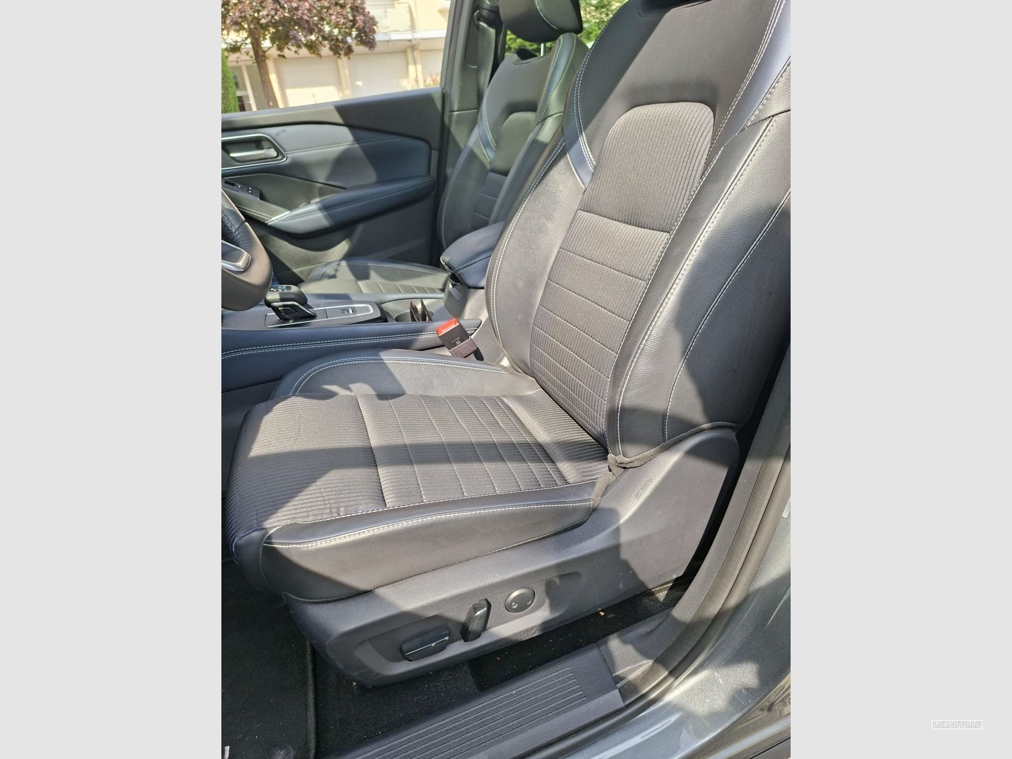 Nissan Qashqai Tekna + Design pack (2024) - Foto 4