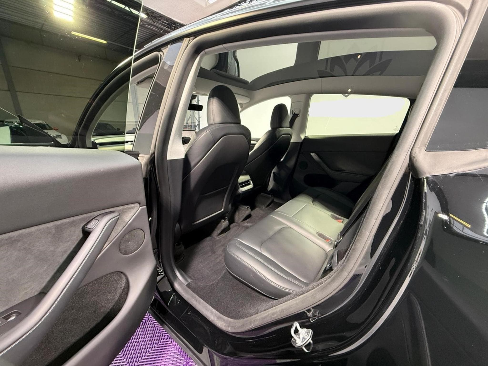 Tesla Model Y 352 GRANDE AUTONOMIE DUAL MOTOR AWD (2022) - Foto 5