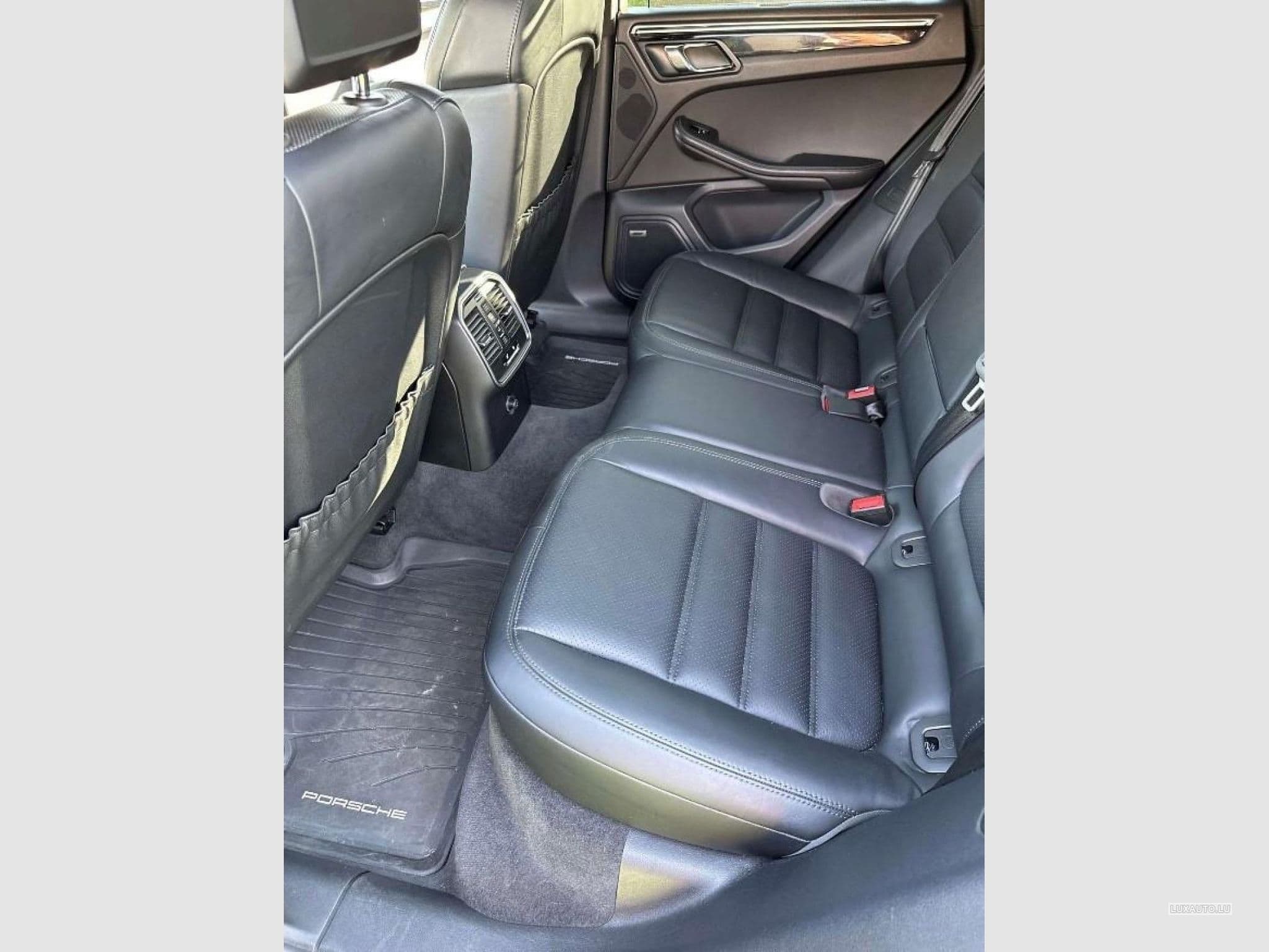 Porsche Macan Turbo (2016) - Photo 10