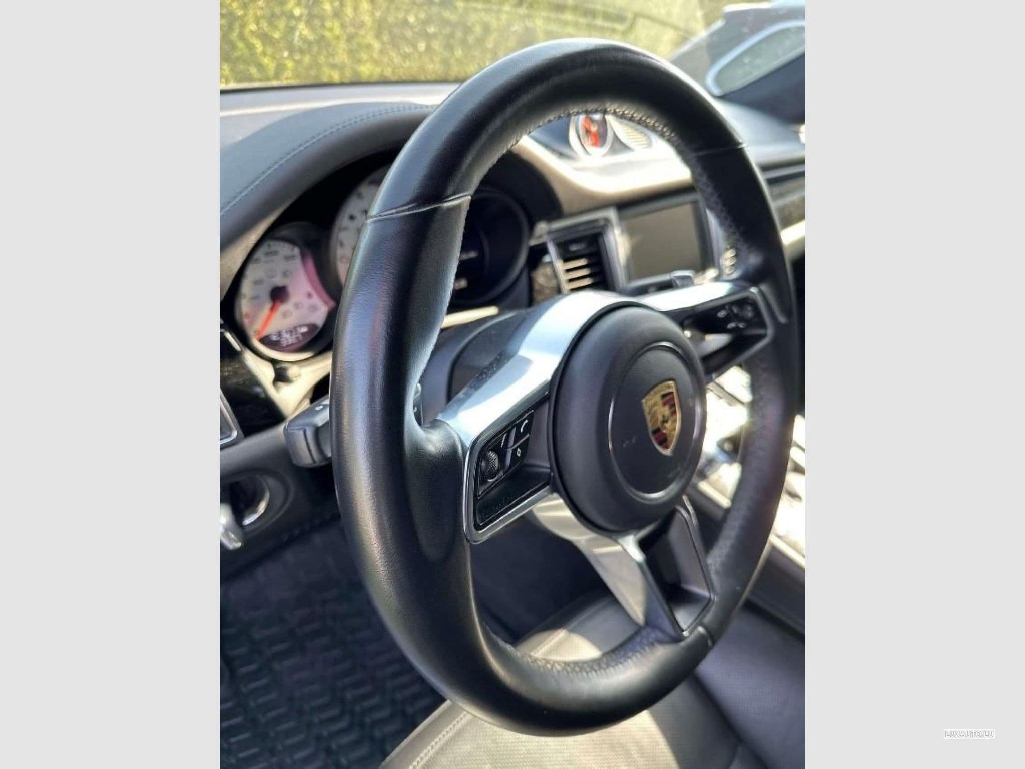 Porsche Macan Turbo (2016) - Photo 6