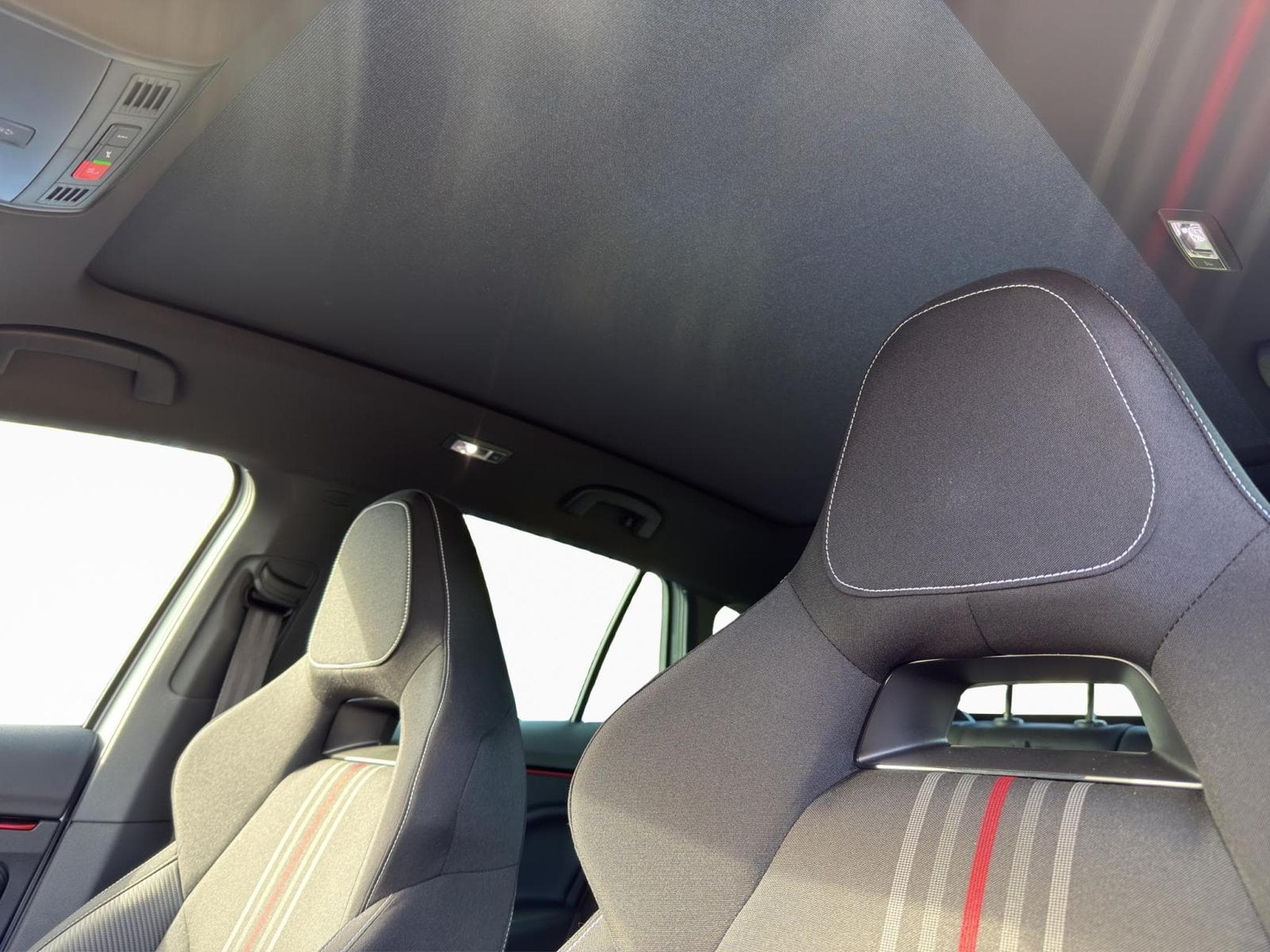 Skoda Scala Monte Carlo (2025) - Foto 10