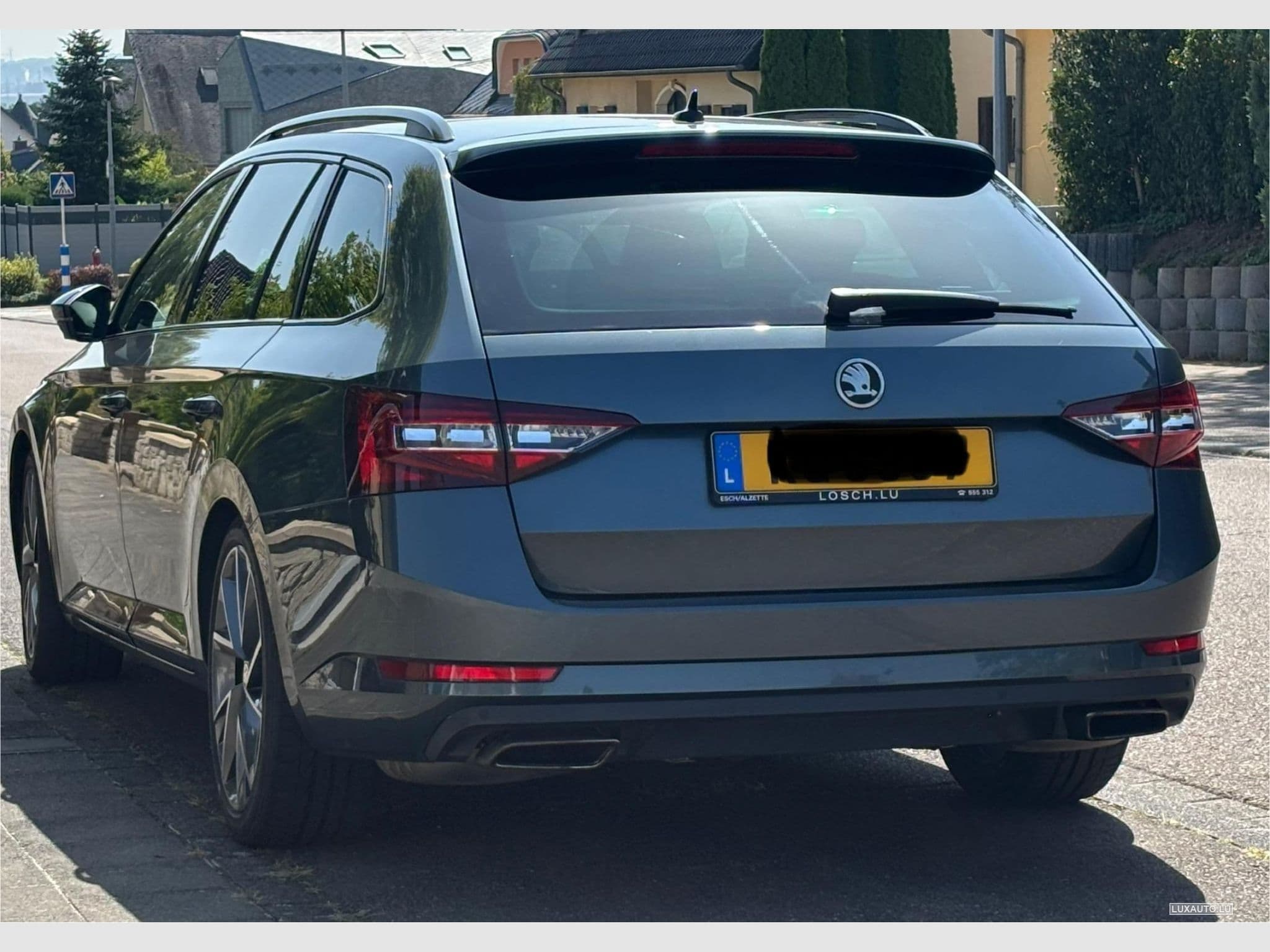 Skoda Superb Sportline (2017) - Photo 2