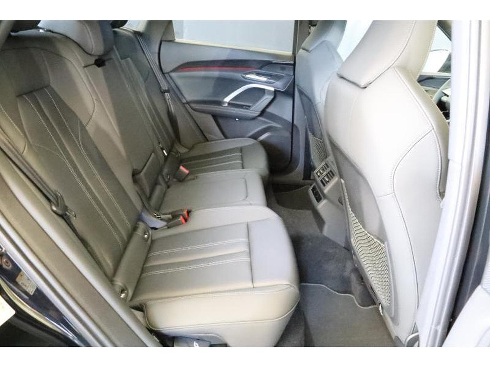 Audi Q5 Sportback S-Line (2025) - Foto 10