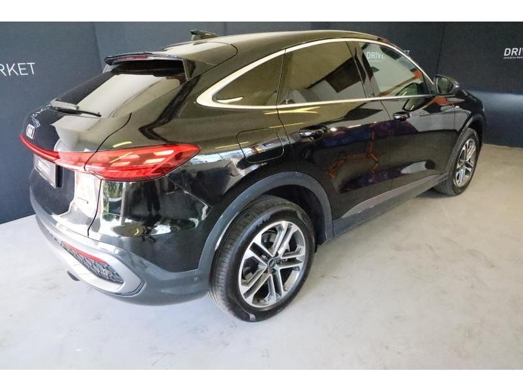 Audi Q5 Sportback S-Line (2025) - Foto 16