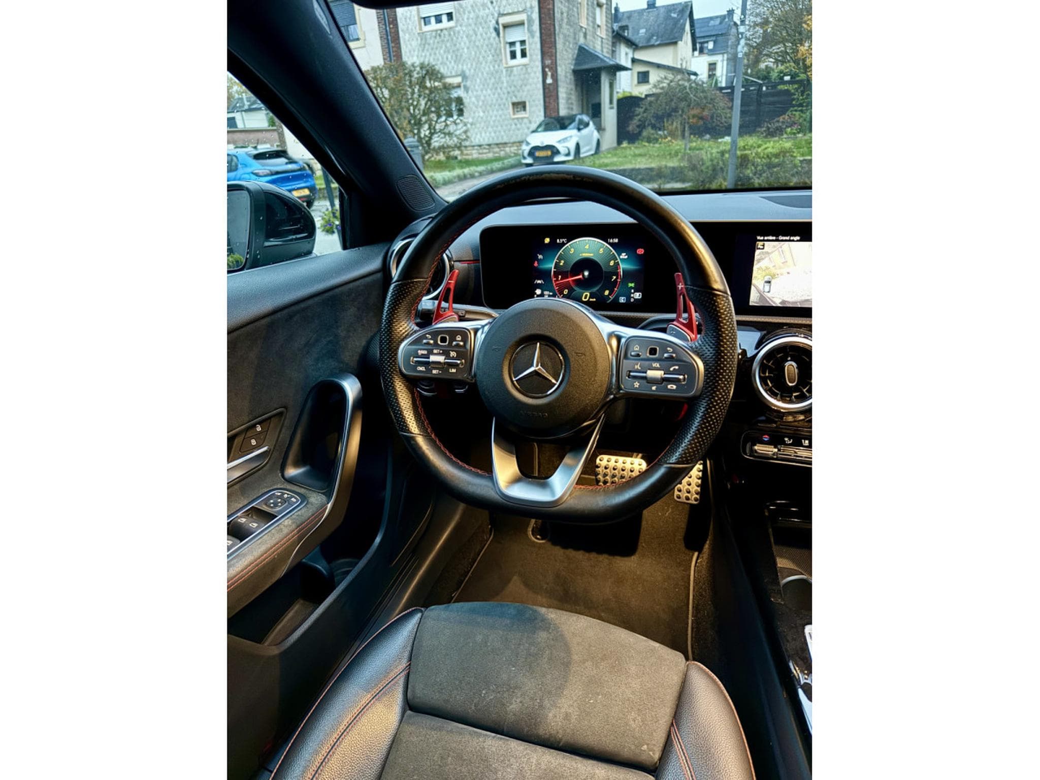Mercedes A 200 AMG-Line 163 7G-tronic Sportabgas (2019) - Foto 9