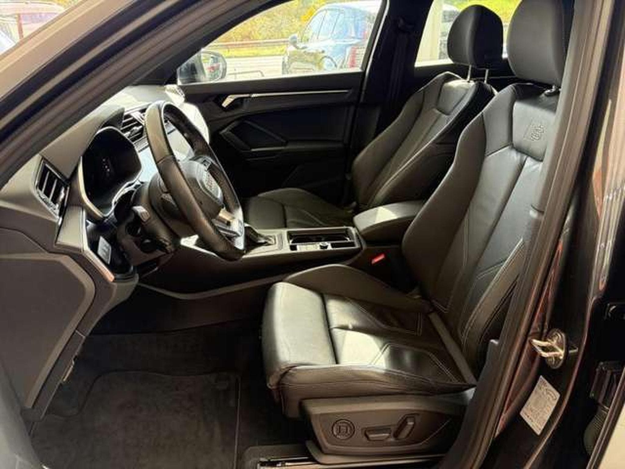 Audi Q3 SportBack S-LINE TDI 200CV QUATTRO (2023) - Foto 8