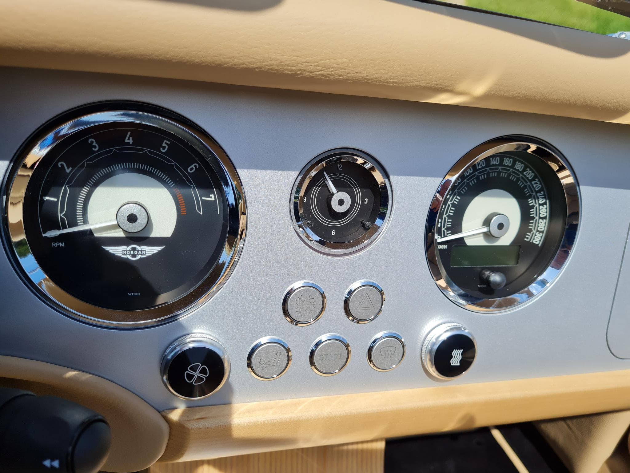 Morgan Plus 4 Plus Four MY2025 (2025) - Photo 10