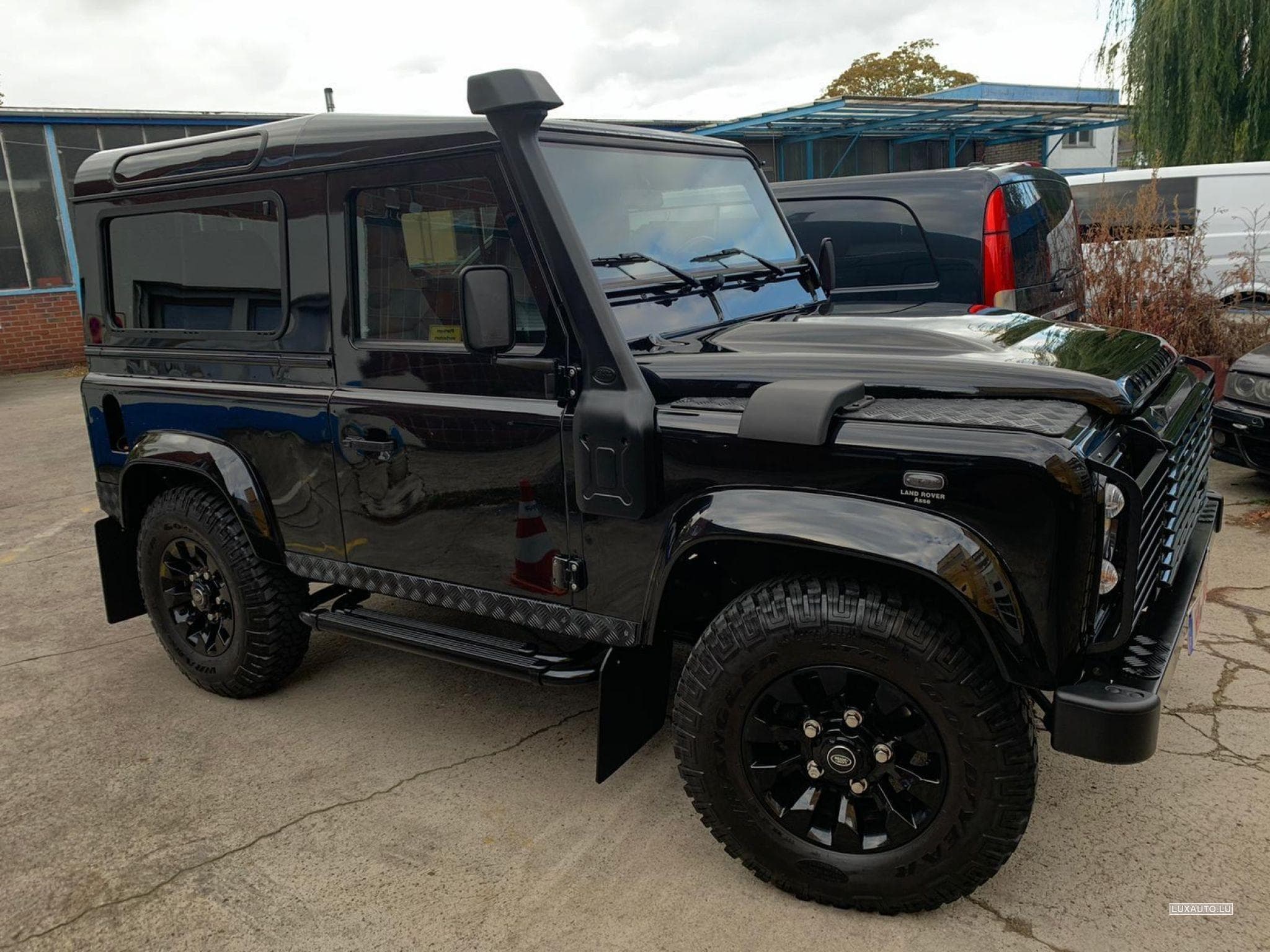 Land-Rover Defender (2014) - Photo 2