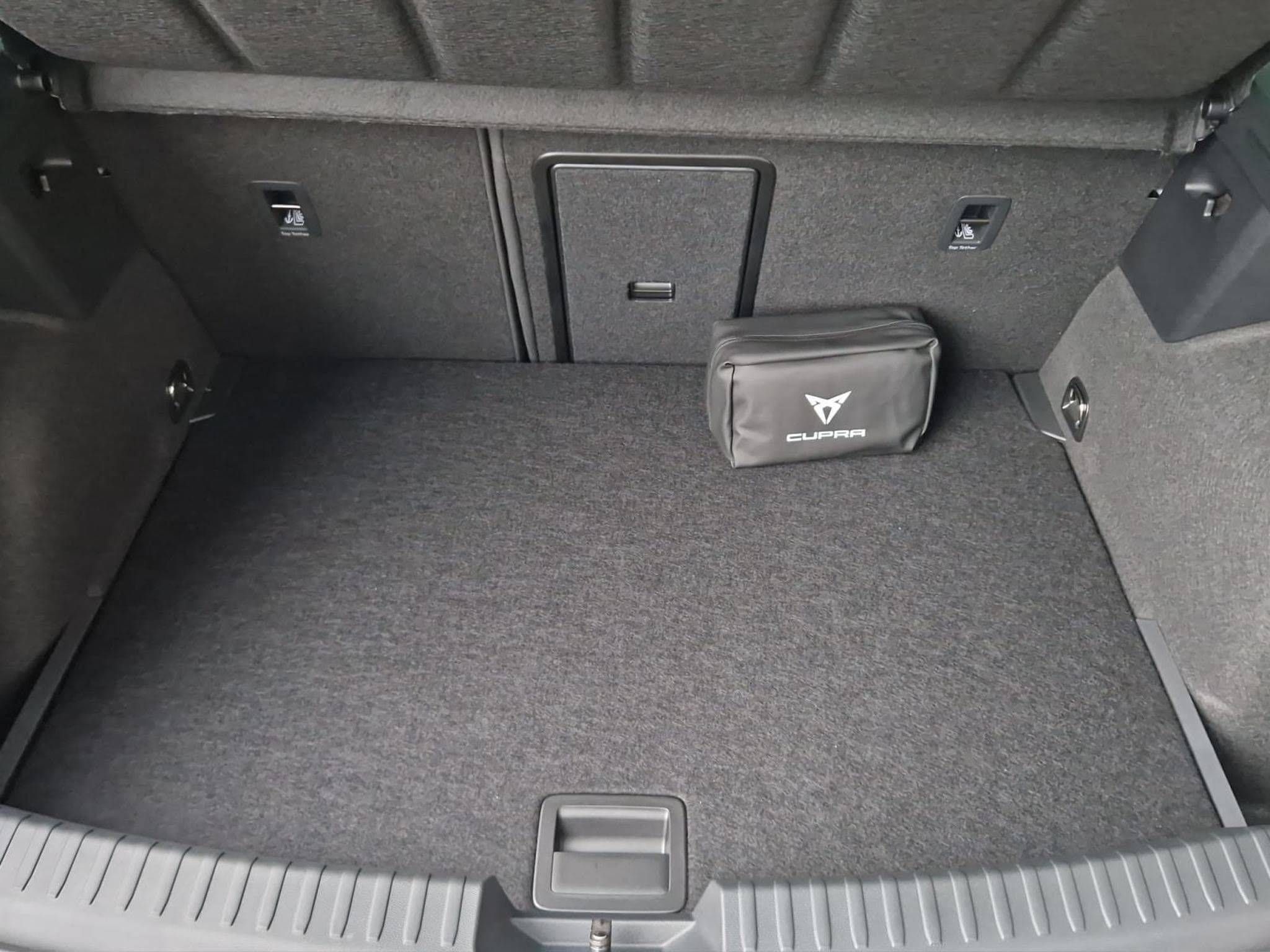 Cupra Leon 1.5 eTSI DSG (2025) - Foto 16