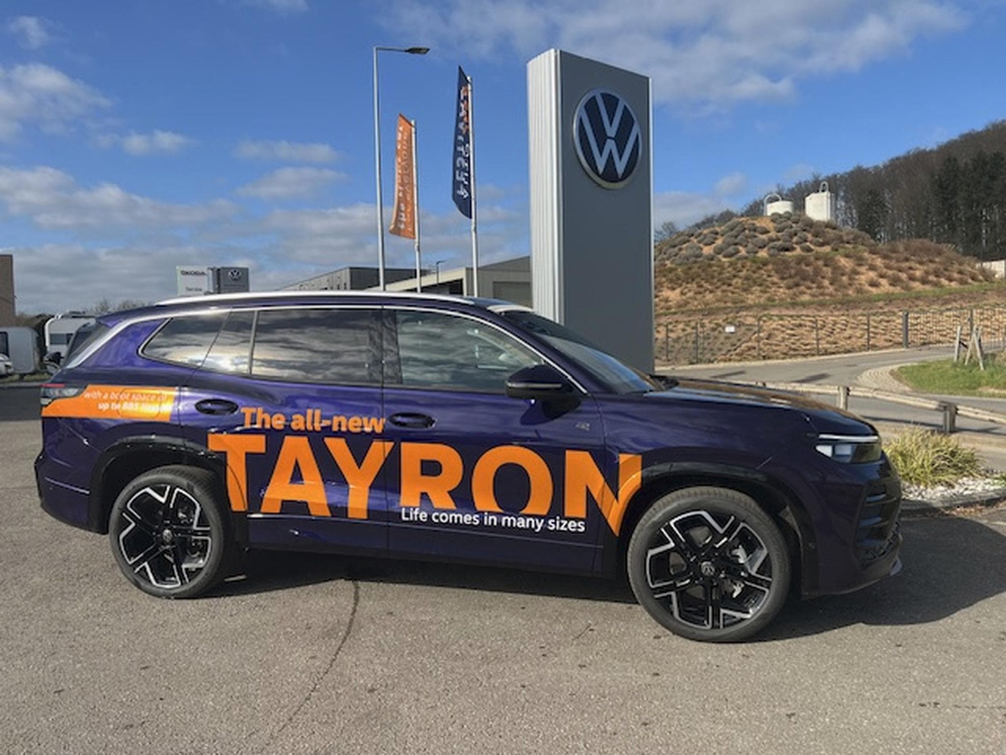 VW Tayron R-Line 142 kW 2.0 TDI DSG (2025) - Photo 2