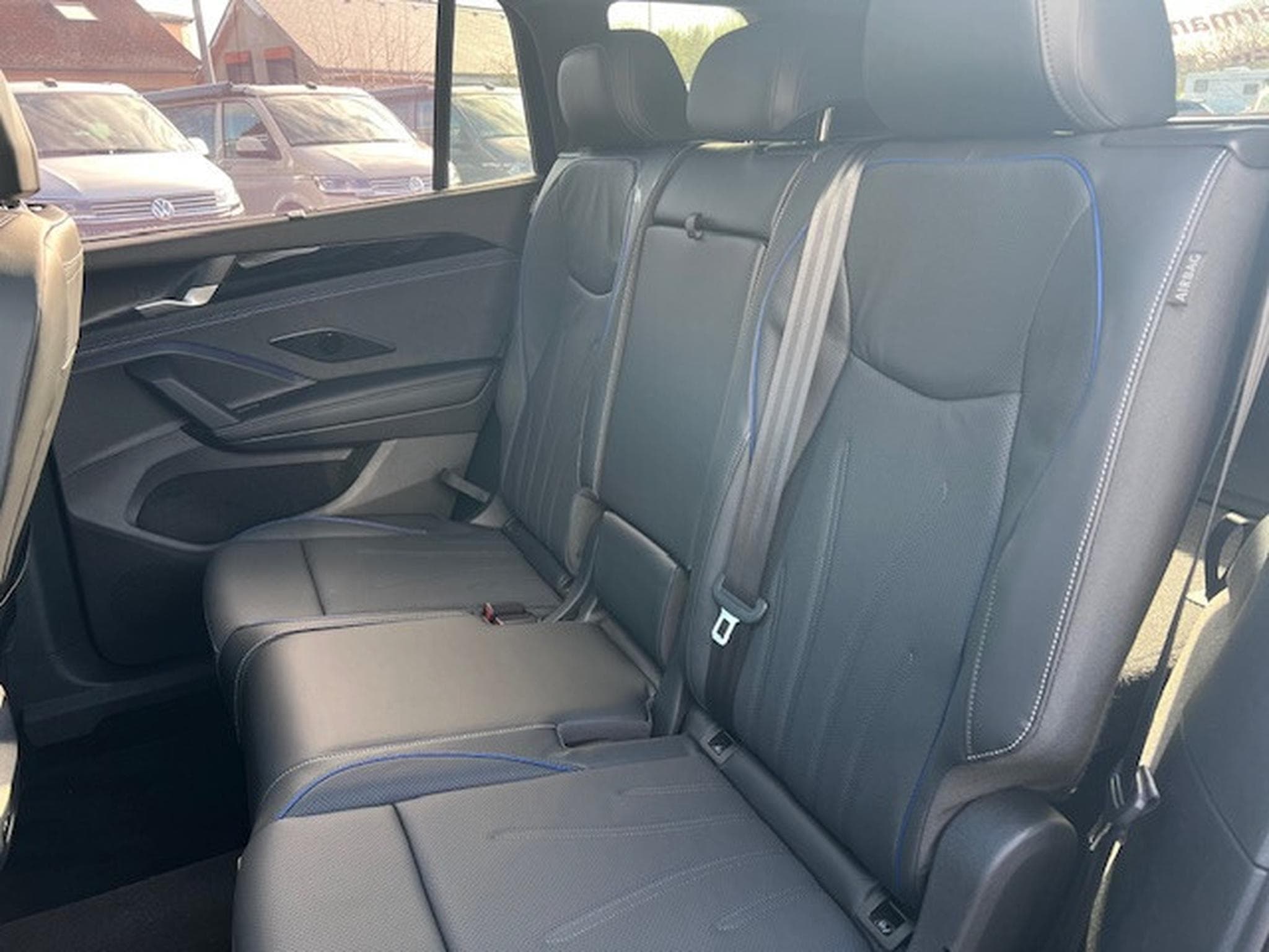 VW Tayron R-Line 142 kW 2.0 TDI DSG (2025) - Photo 5