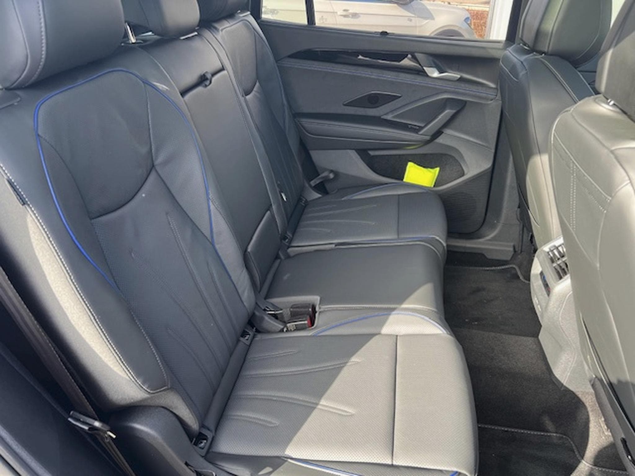 VW Tayron R-Line 142 kW 2.0 TDI DSG (2025) - Photo 8