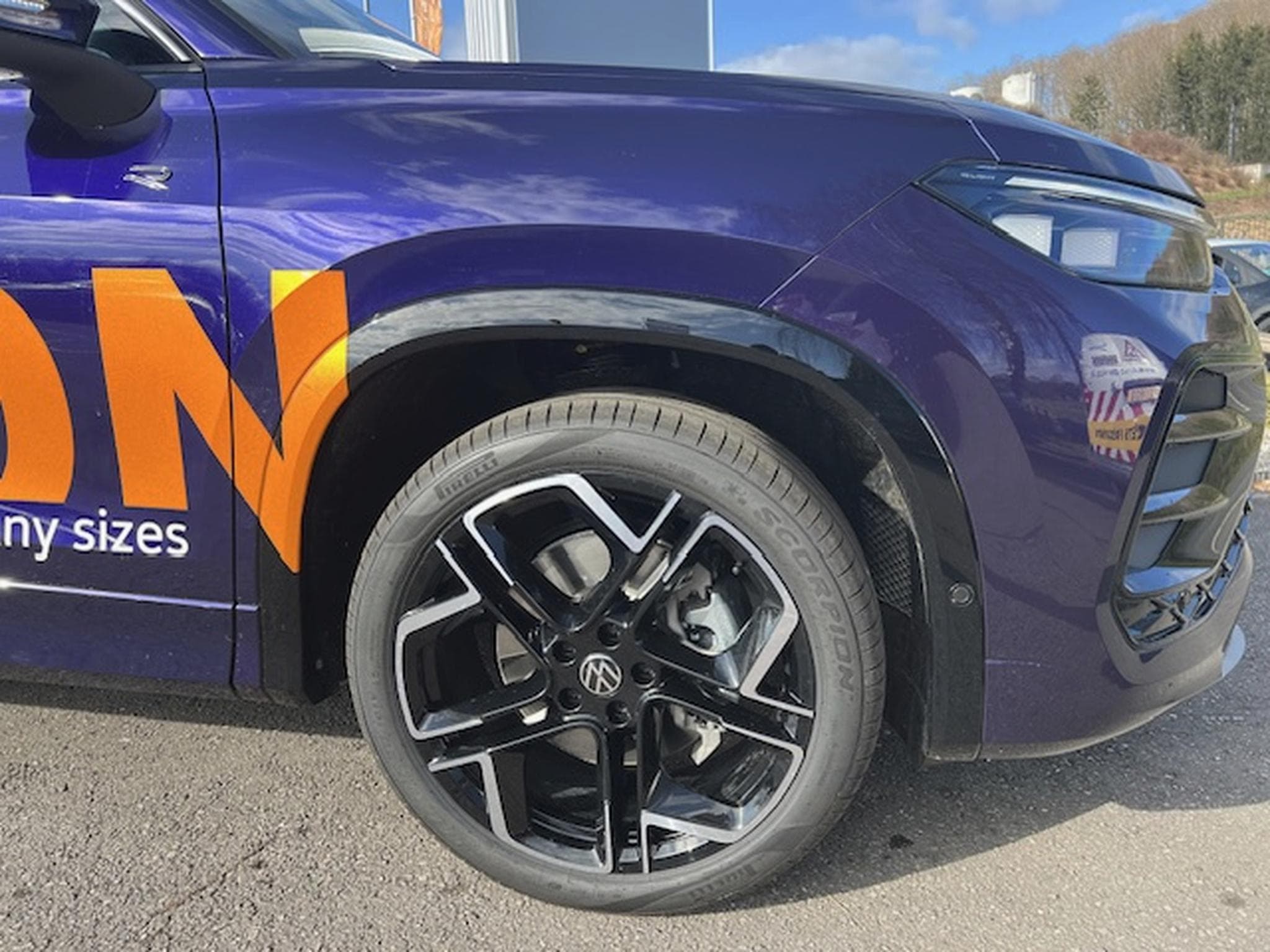 VW Tayron R-Line 142 kW 2.0 TDI DSG (2025) - Photo 12