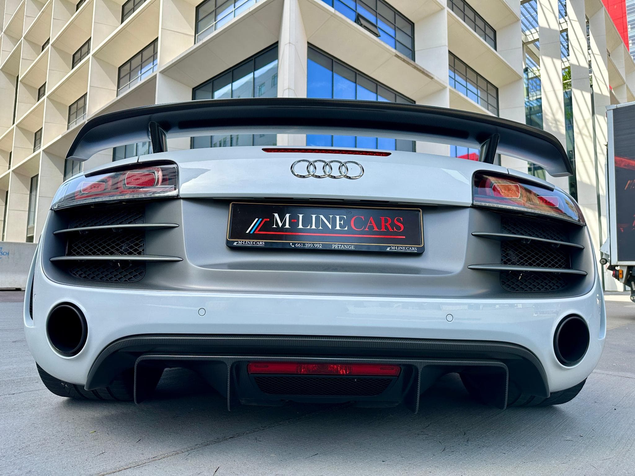 Audi R8 GT Spyder 5.2 V10 560ch 227/333 (2013) - Photo 7