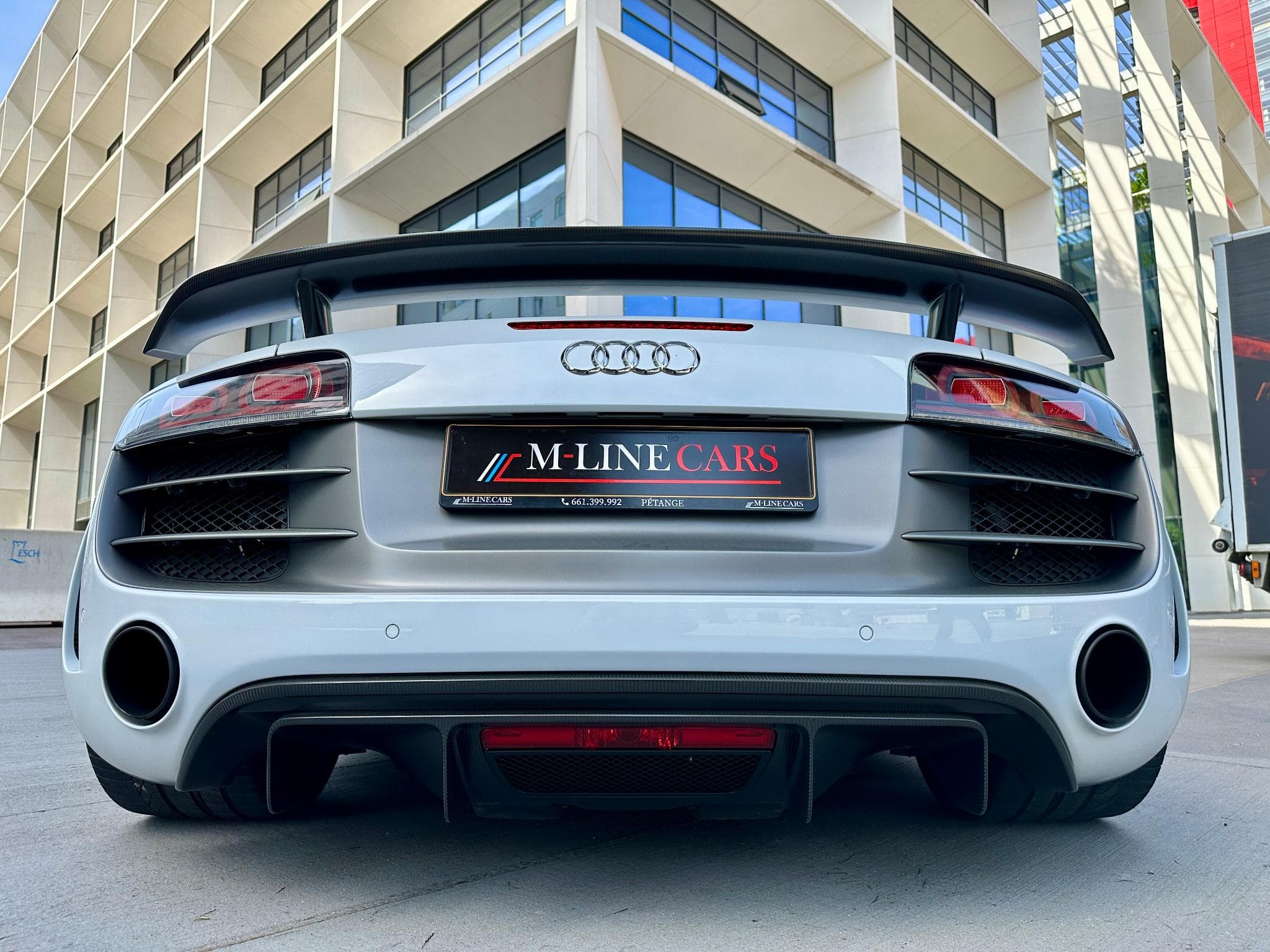 Audi R8 GT Spyder 5.2 V10 560ch 227/333 (2013) - Photo 29