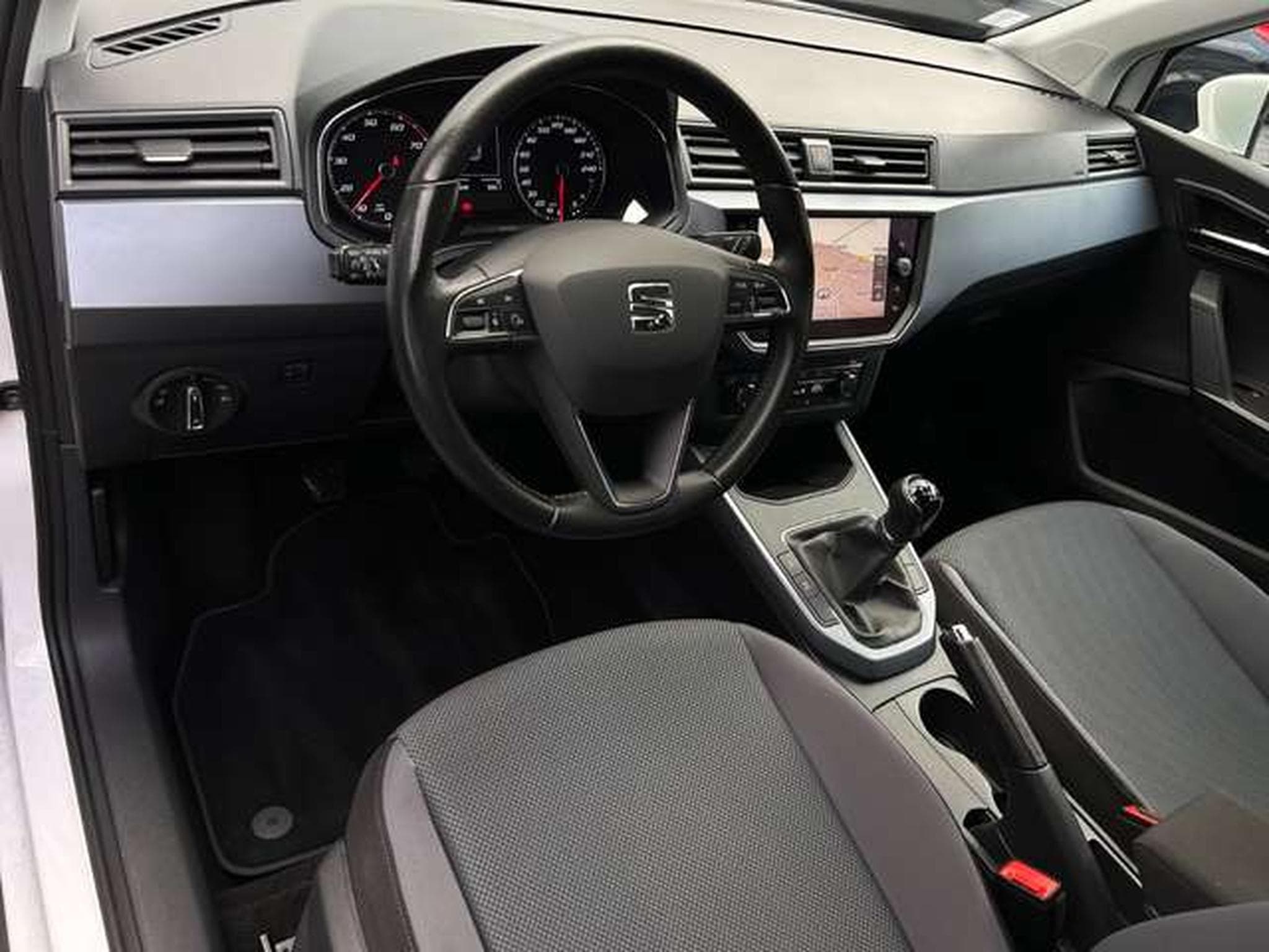 SEAT Arona Style (2018) - Photo 11