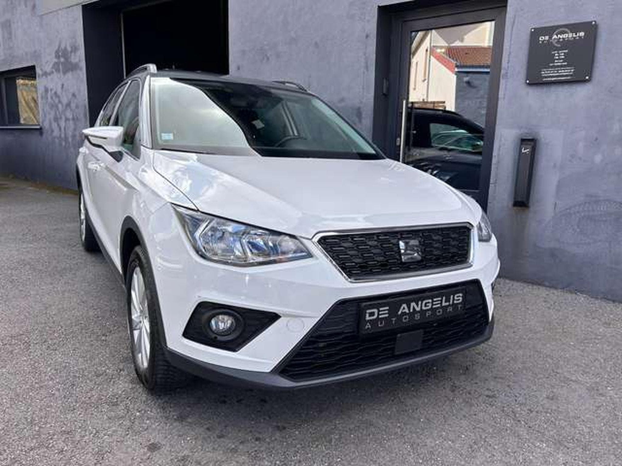 SEAT Arona Style (2018) - Photo 8