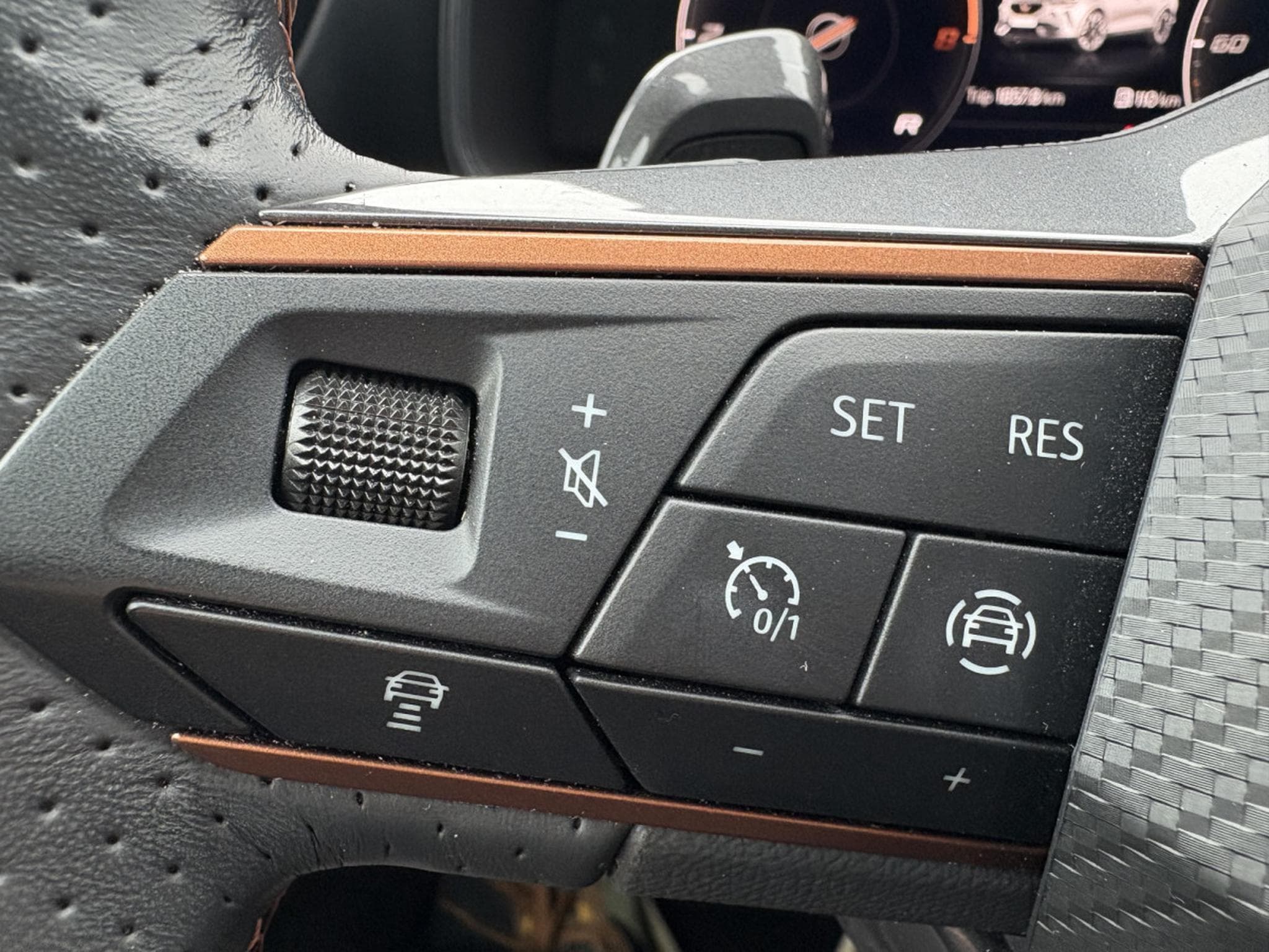 Cupra Formentor 1.5 TSI 150 CV DSG * GARANTIE 36 MOIS * (2024) - Photo 8