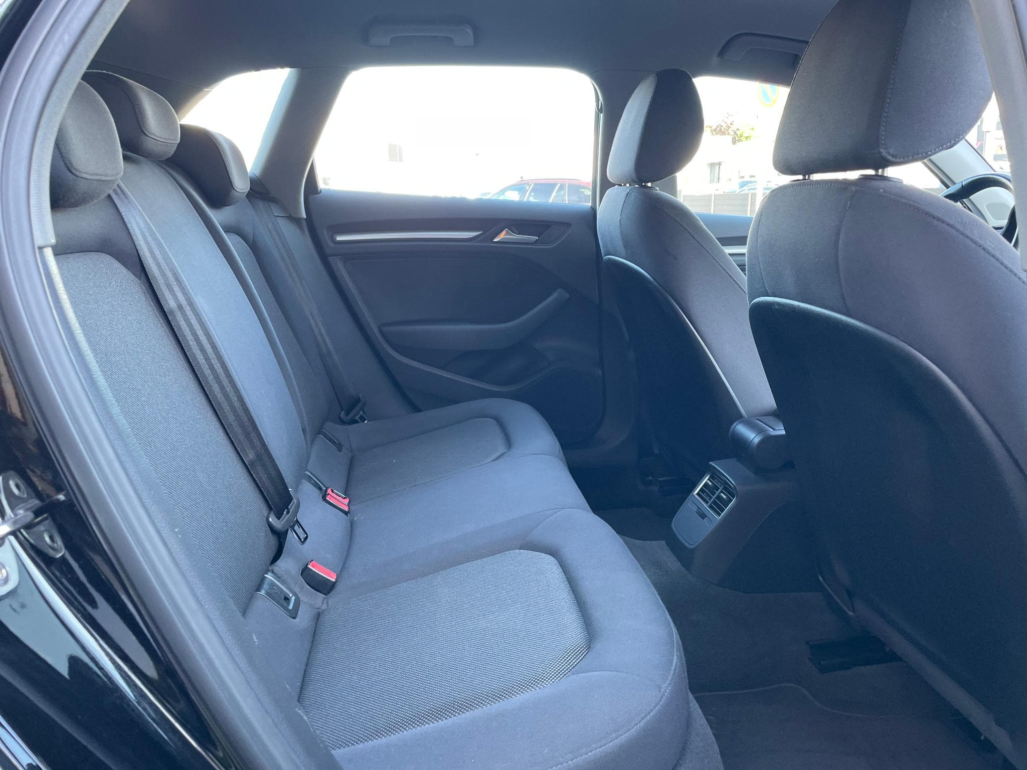 Audi A3 30 TSi Sportback S-Tronic (2018) - Photo 5