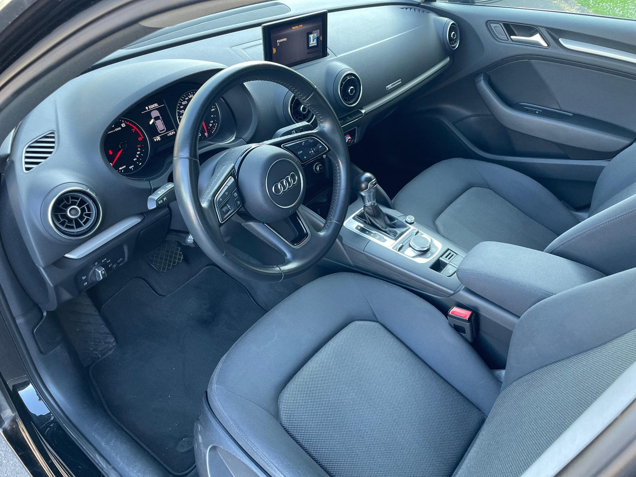 Audi A3 30 TSi Sportback S-Tronic (2018) - Photo 6