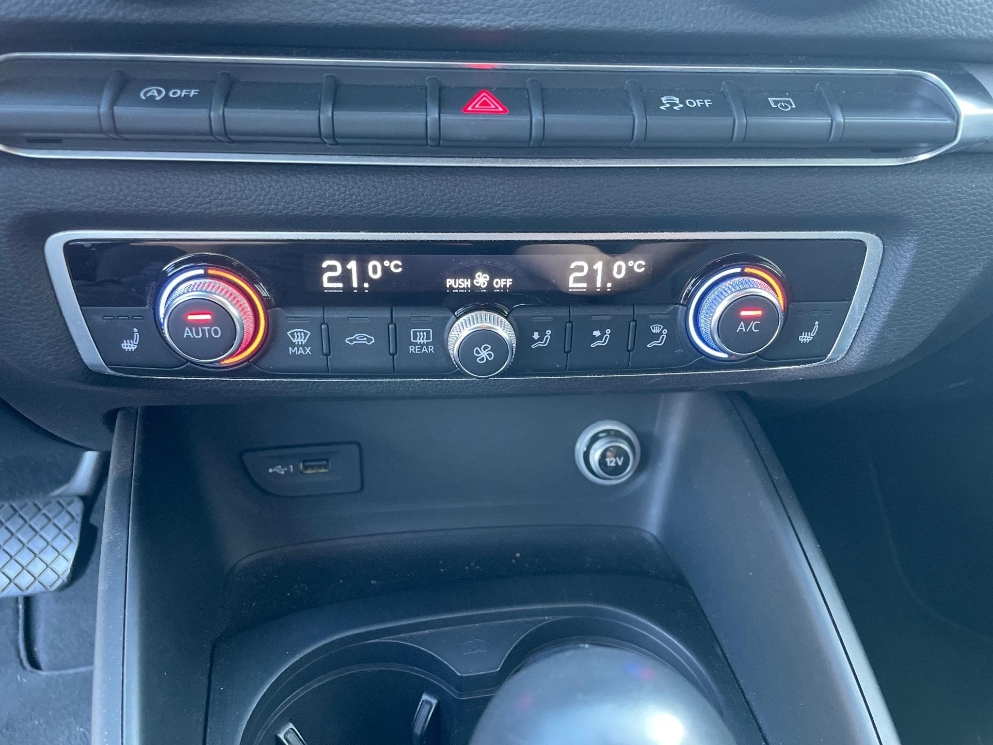 Audi A3 30 TSi Sportback S-Tronic (2018) - Photo 8