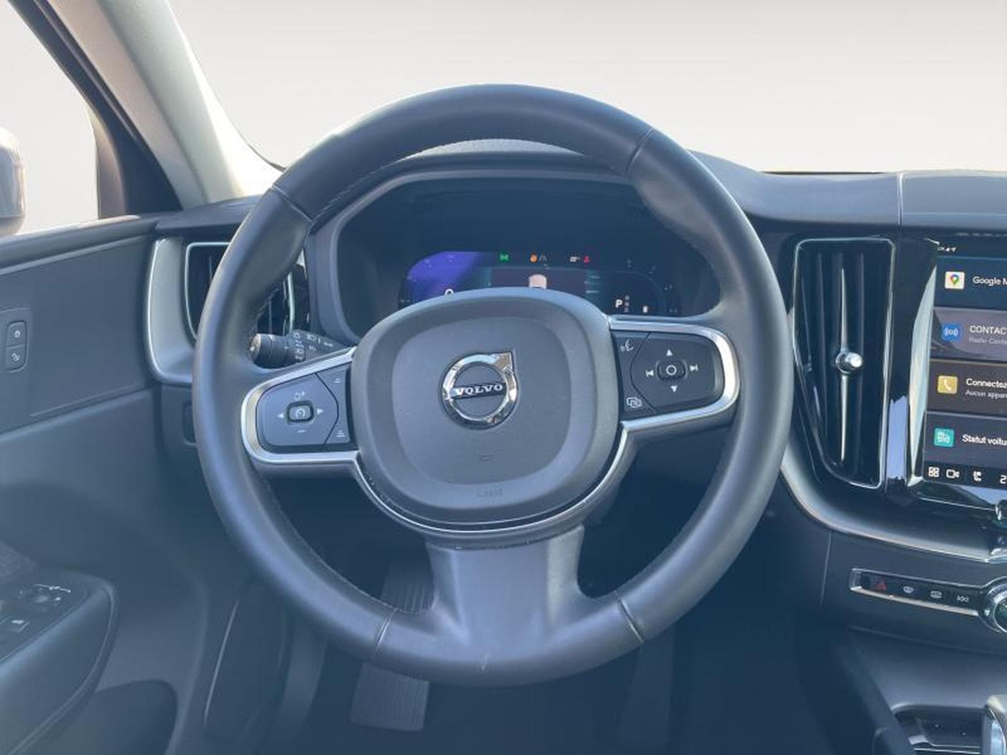 Volvo XC60 B4 Core / Diesel (2023) - Foto 12