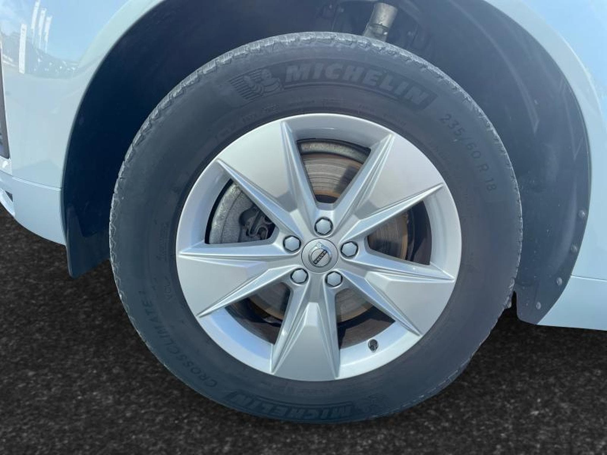 Volvo XC60 B4 Core / Diesel (2023) - Foto 14