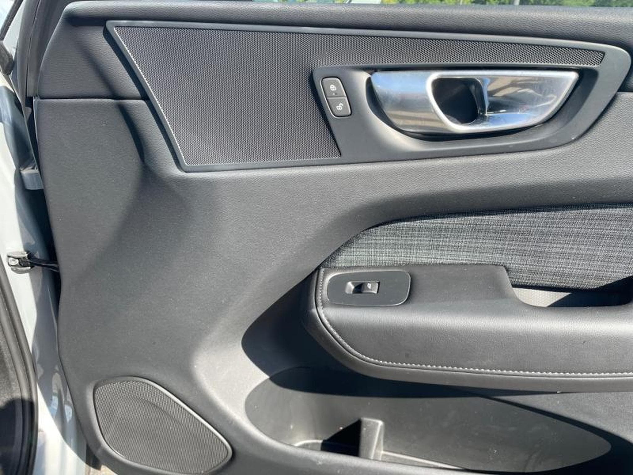 Volvo XC60 B4 Core / Diesel (2023) - Foto 21