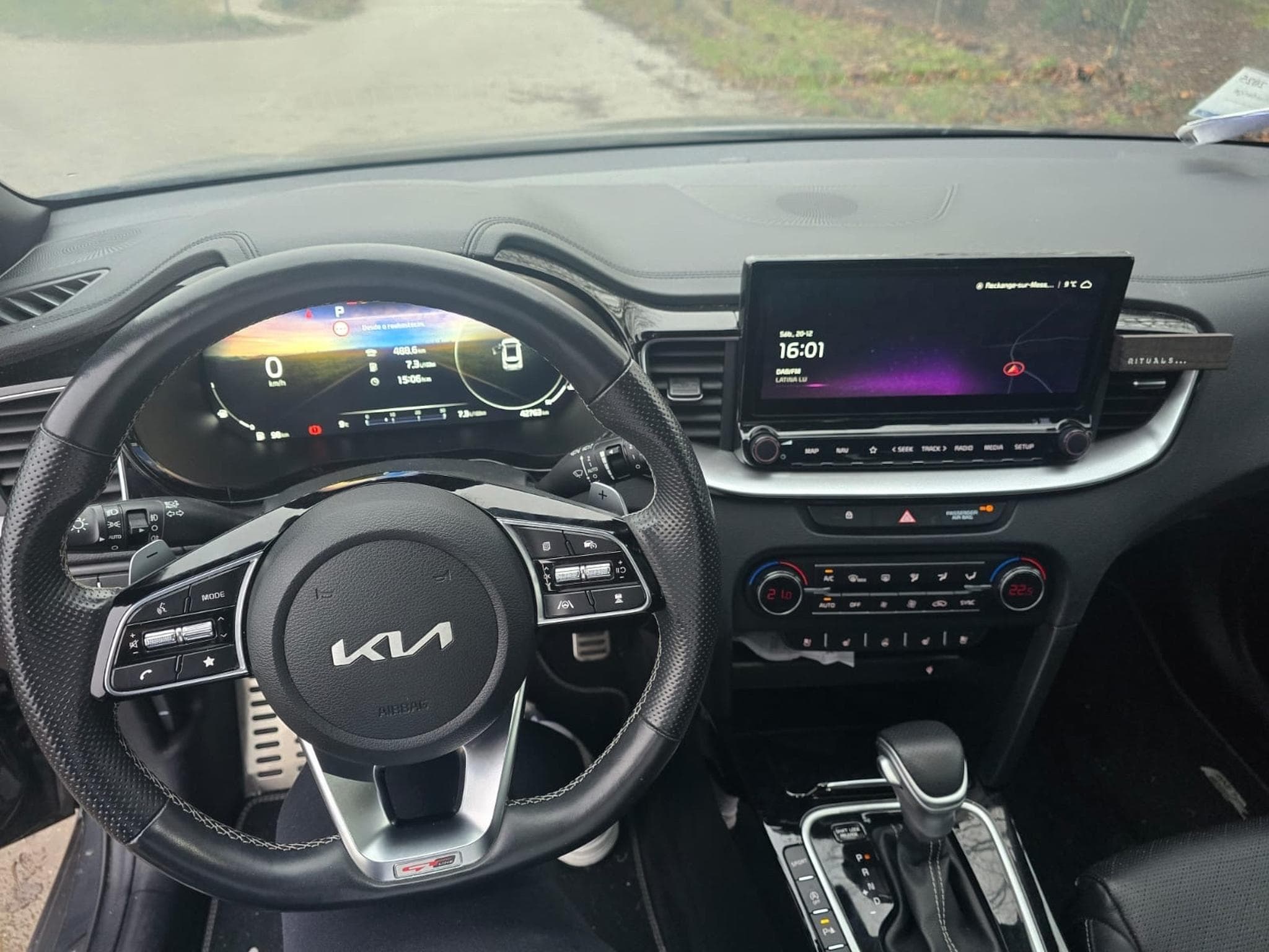 Kia Ceed GT Line (2023) - Foto 8