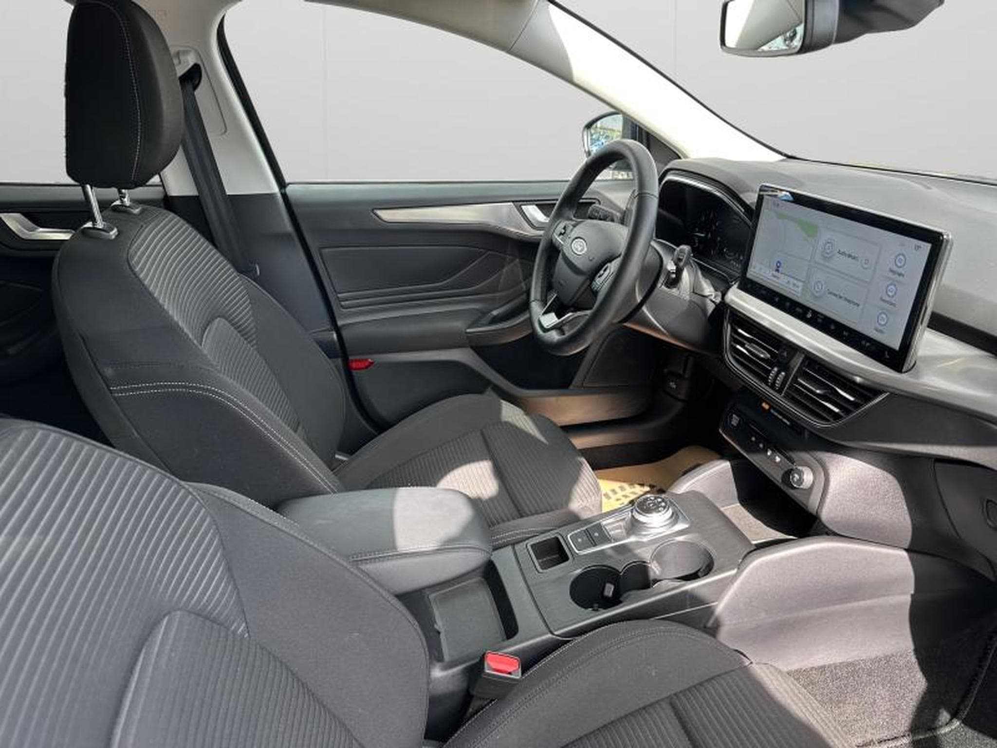 Ford Focus Titanium / Auto / Diesel (2024) - Photo 10