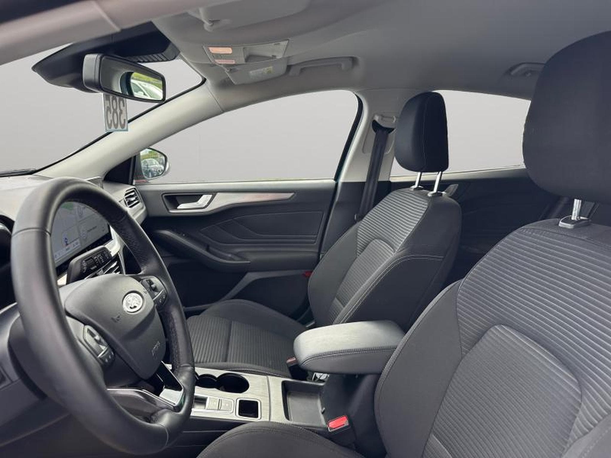 Ford Focus Titanium / Auto / Diesel (2024) - Photo 12